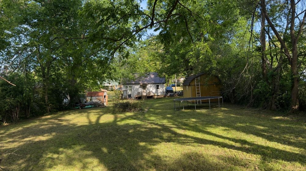 415 Patterson Rd Property Photo 16