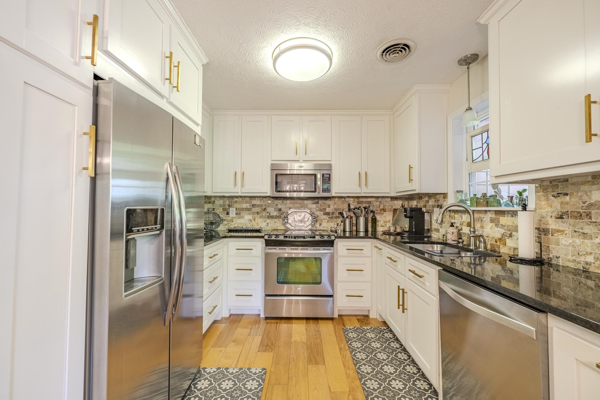 85 Cr 256 Rd Property Photo 9