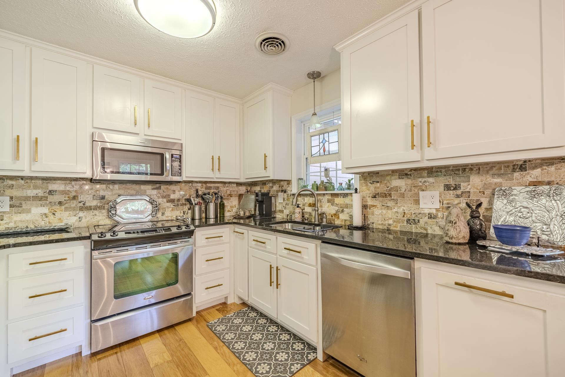 85 Cr 256 Rd Property Photo 10