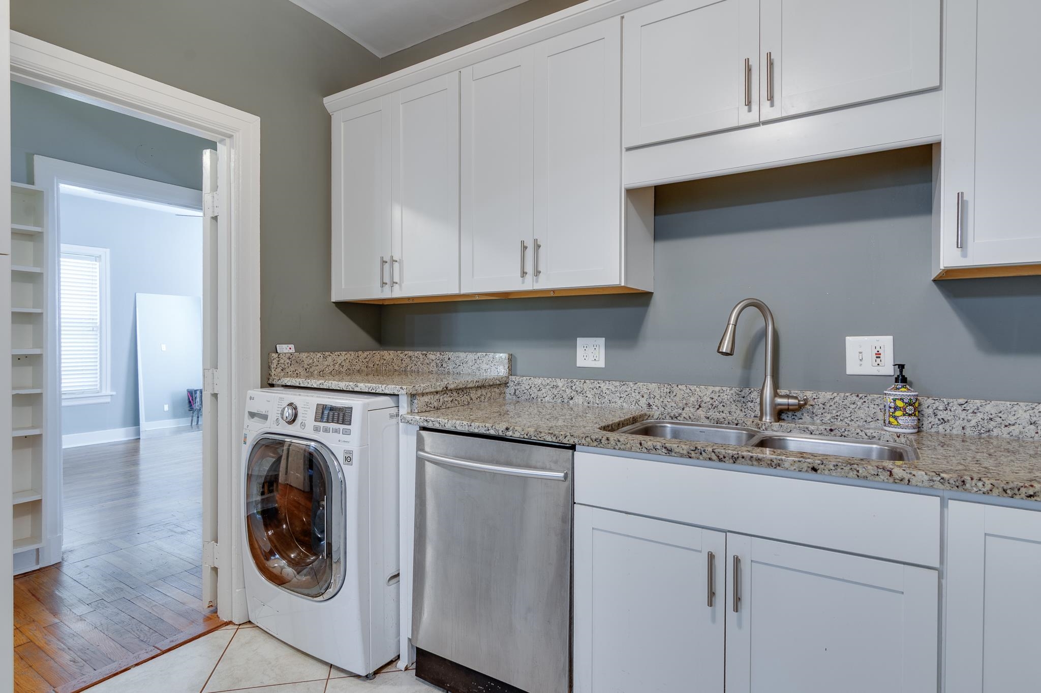 1805 Mignon Ave Property Photo 8