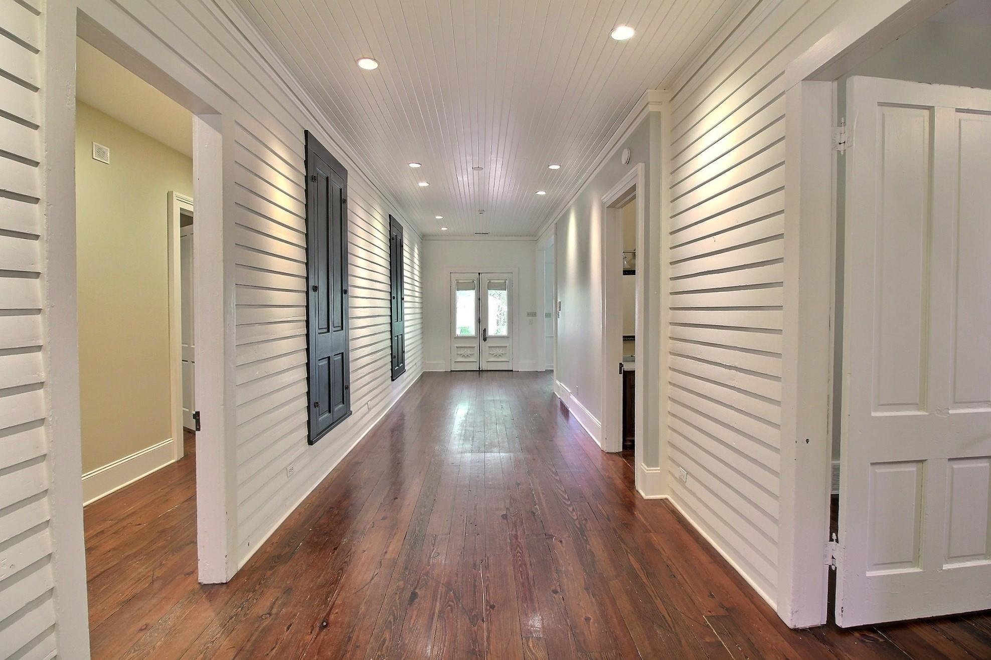 348 N Rowlett St Property Photo 7
