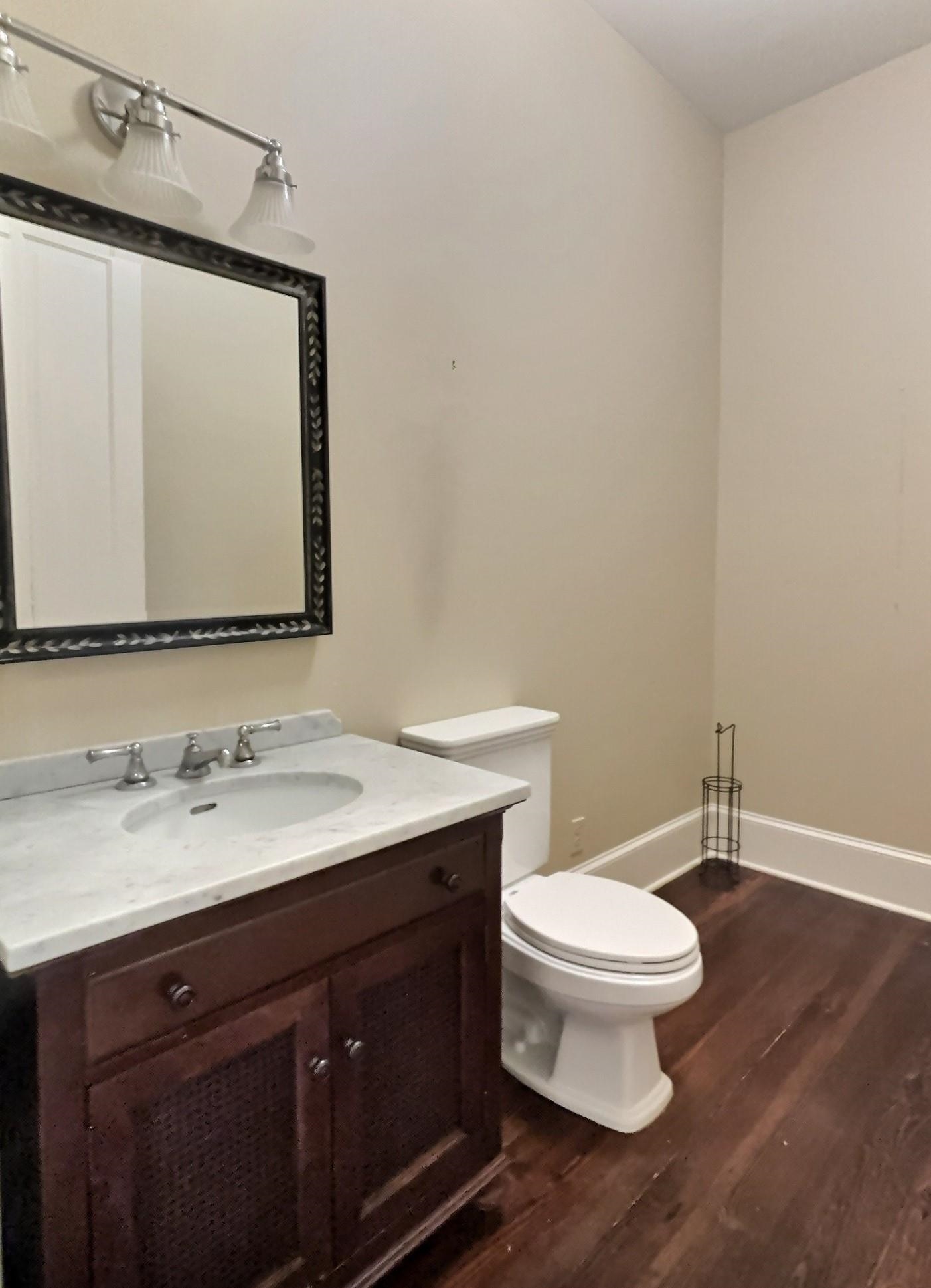 348 N Rowlett St Property Photo 20