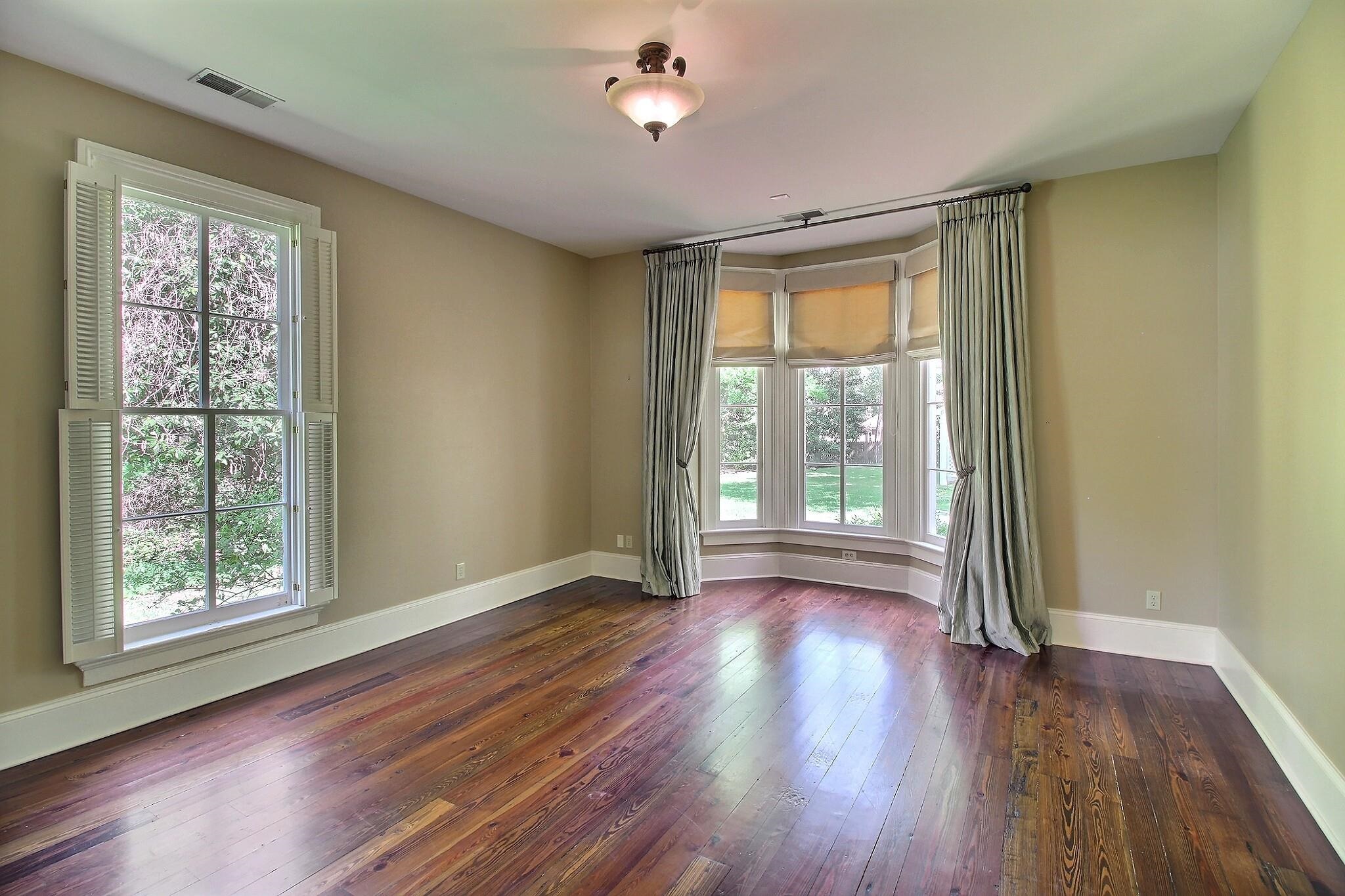348 N Rowlett St Property Photo 27