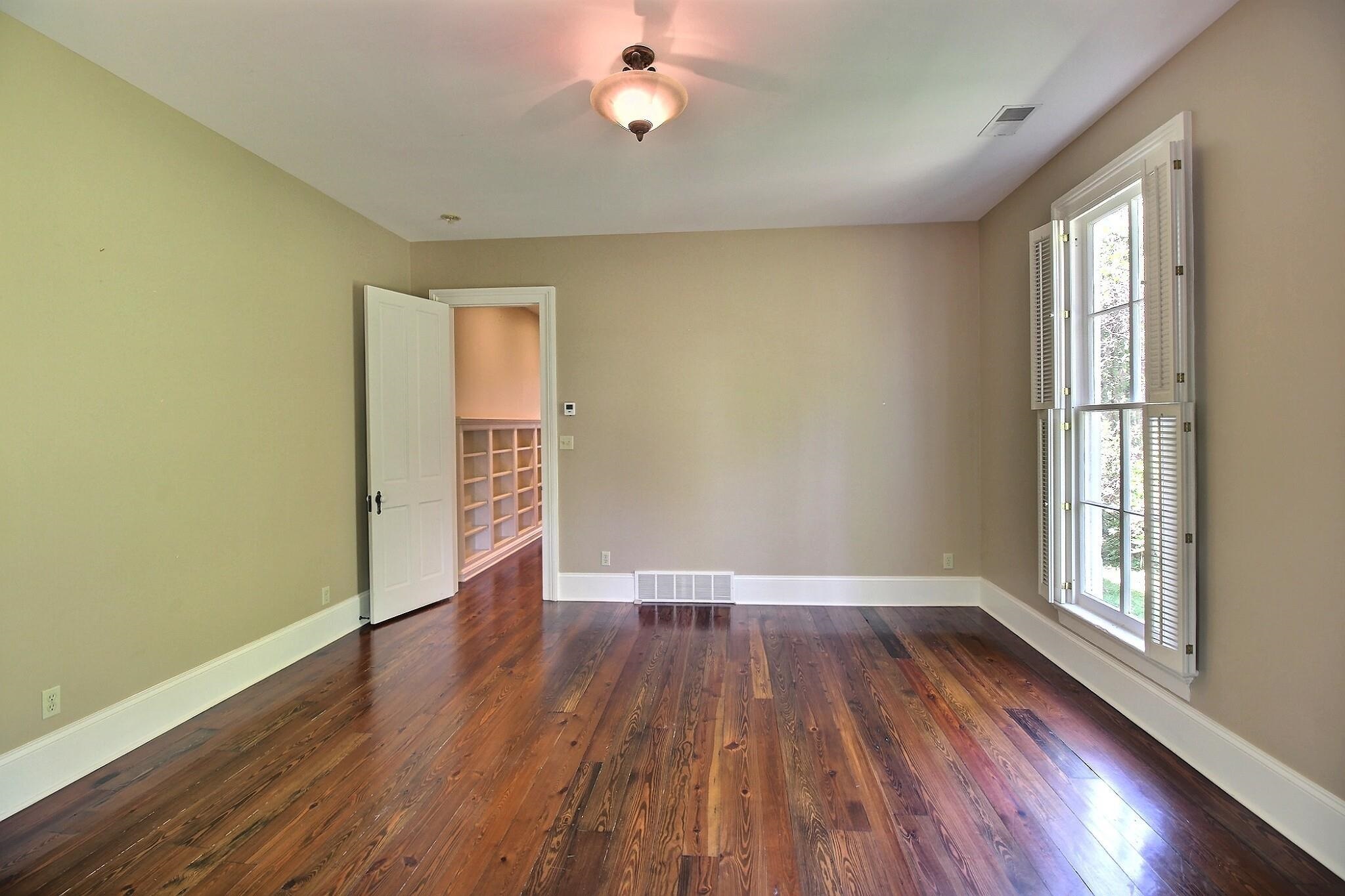 348 N Rowlett St Property Photo 28