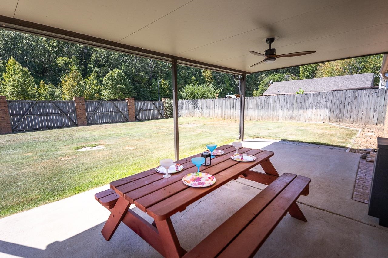 3577 Englishill Dr Property Photo 24