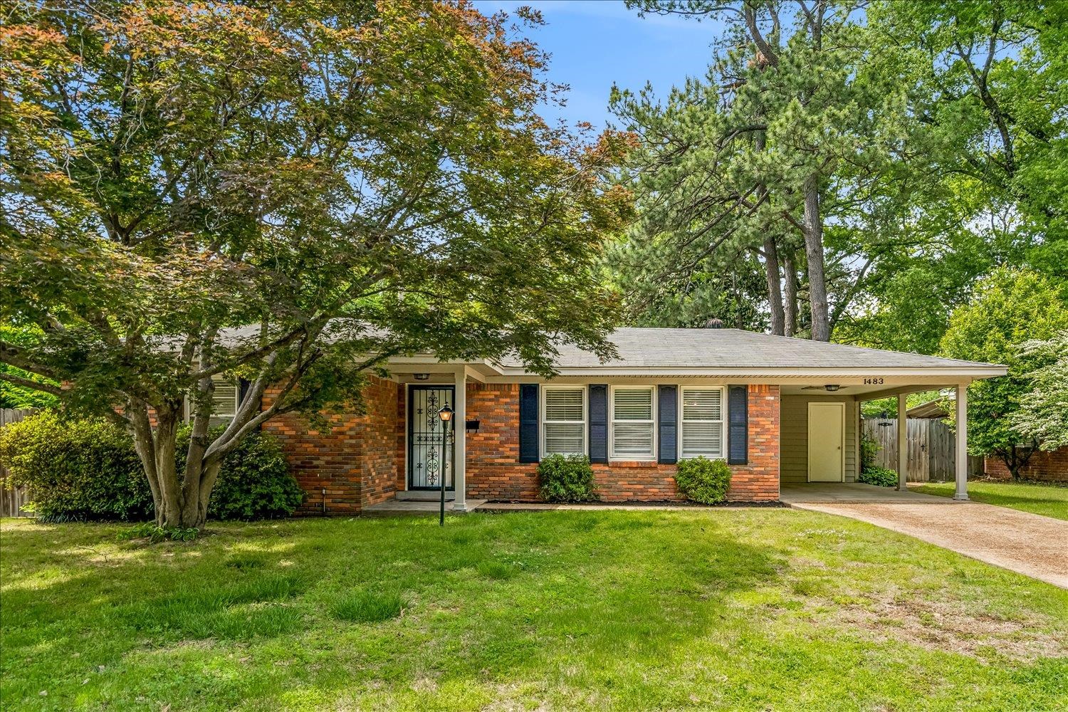 1483 Woodston Rd Property Photo 1