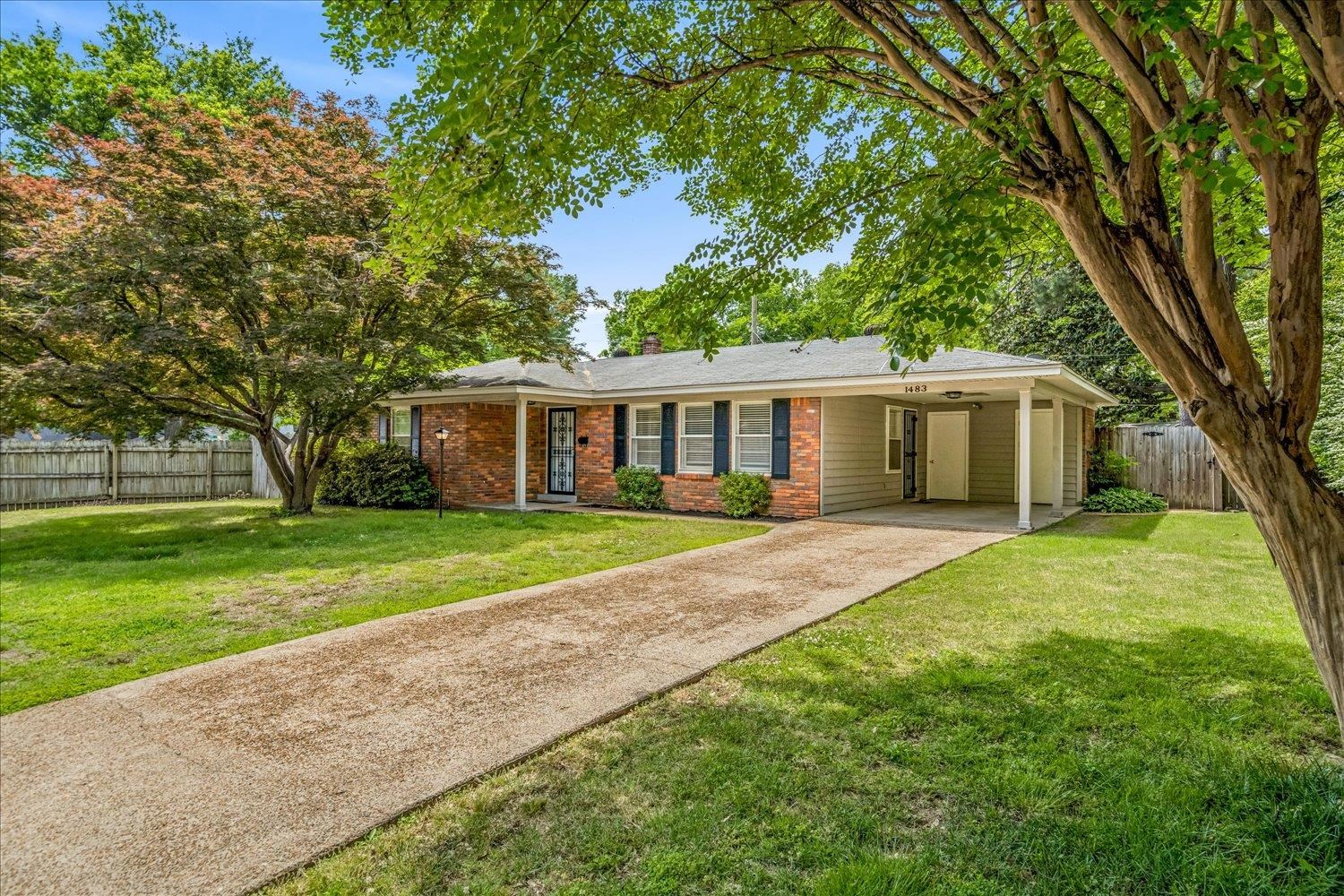 1483 Woodston Rd Property Photo 4