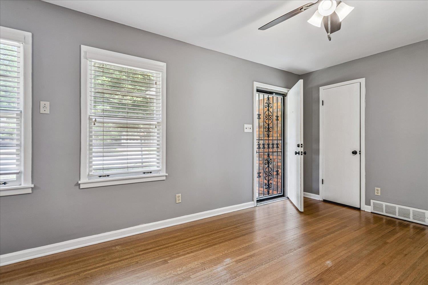 1483 Woodston Rd Property Photo 6