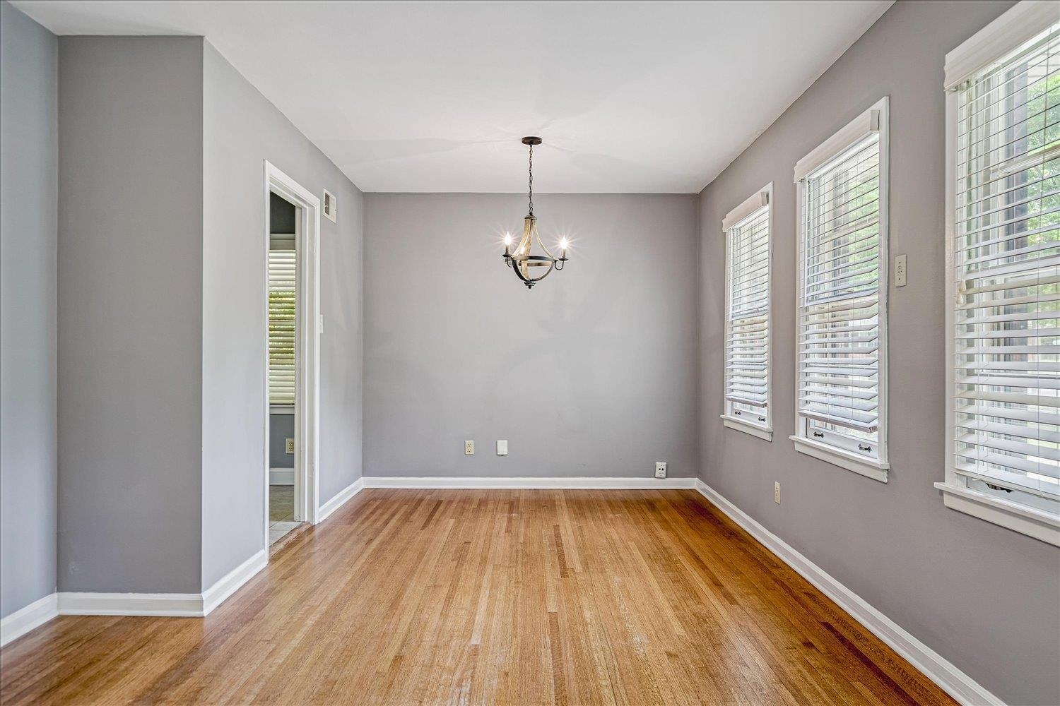 1483 Woodston Rd Property Photo 7
