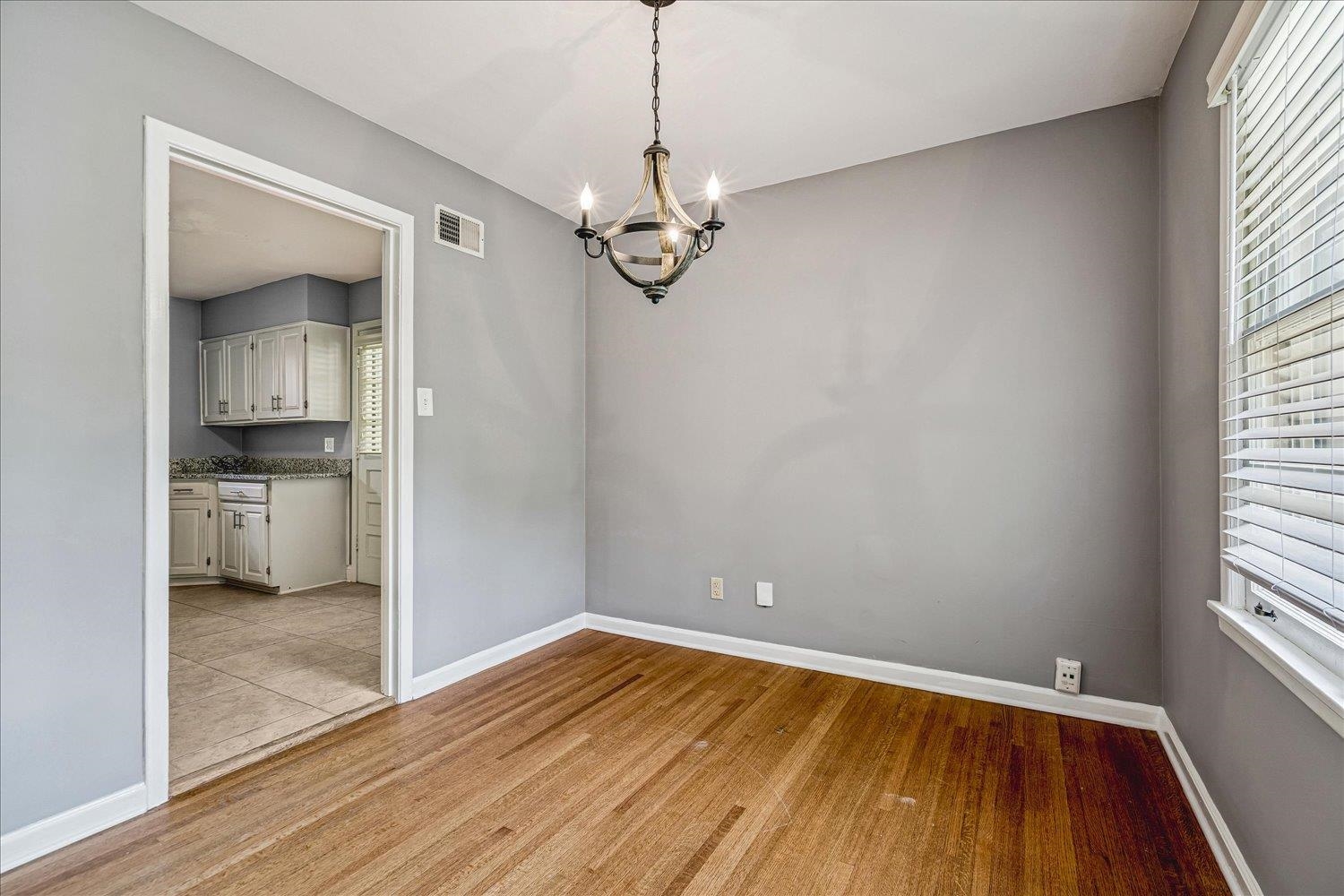 1483 Woodston Rd Property Photo 11
