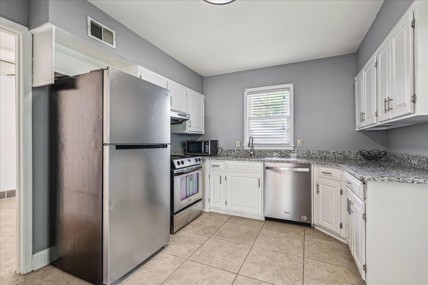 1483 Woodston Rd Property Photo 12