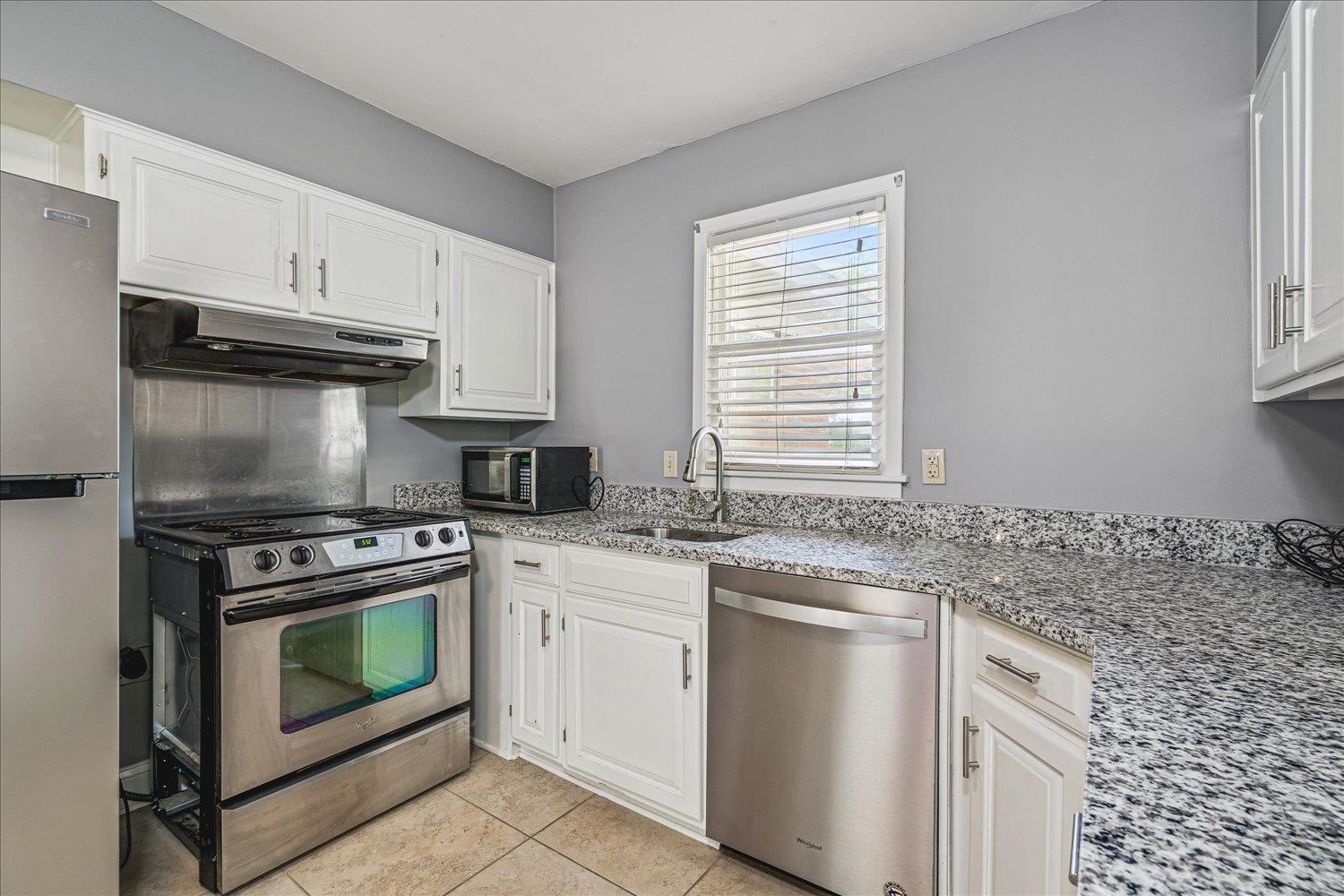 1483 Woodston Rd Property Photo 14