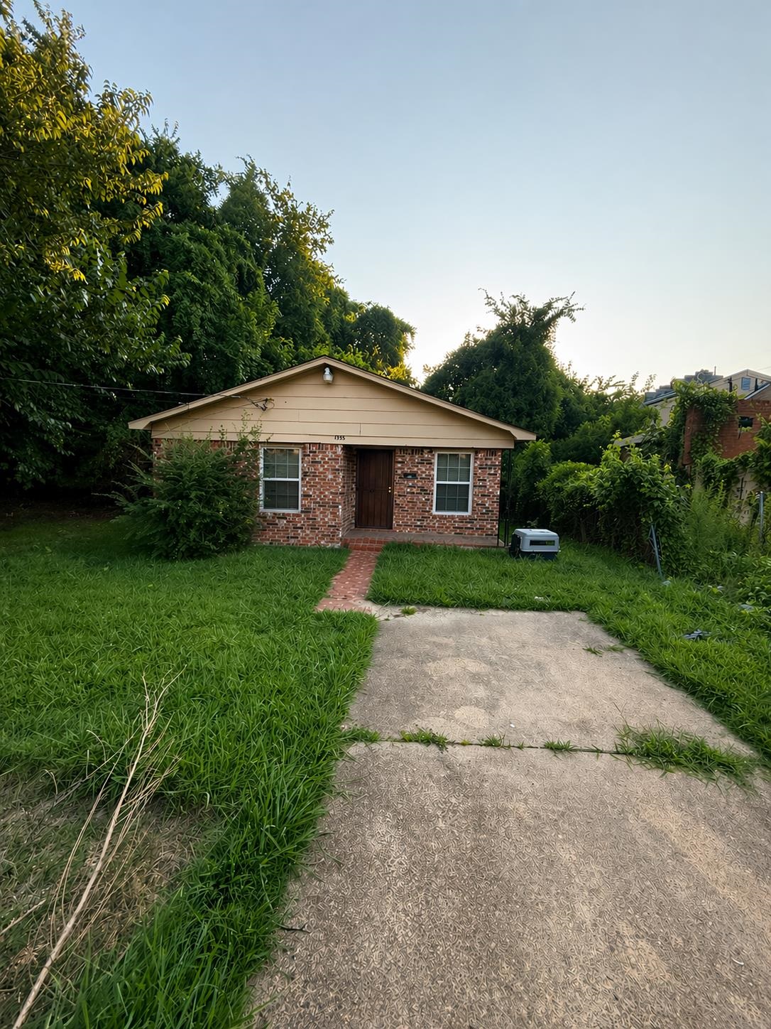 1495 ORIOLE ST Property Photo 1