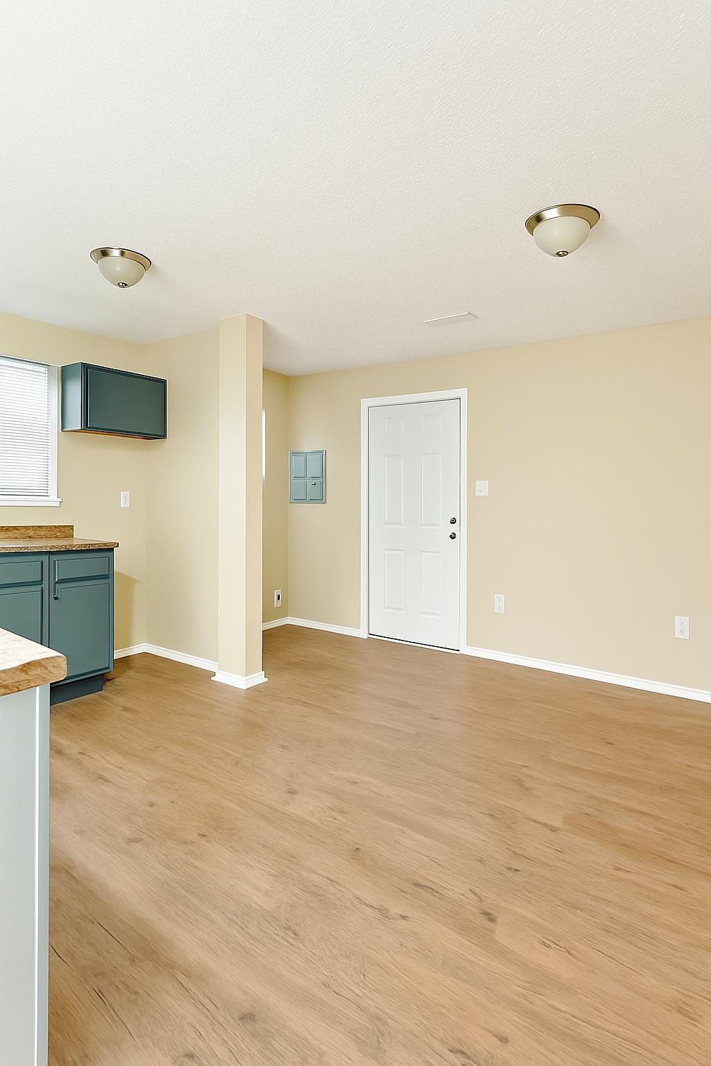 1495 Oriole St Property Photo 3