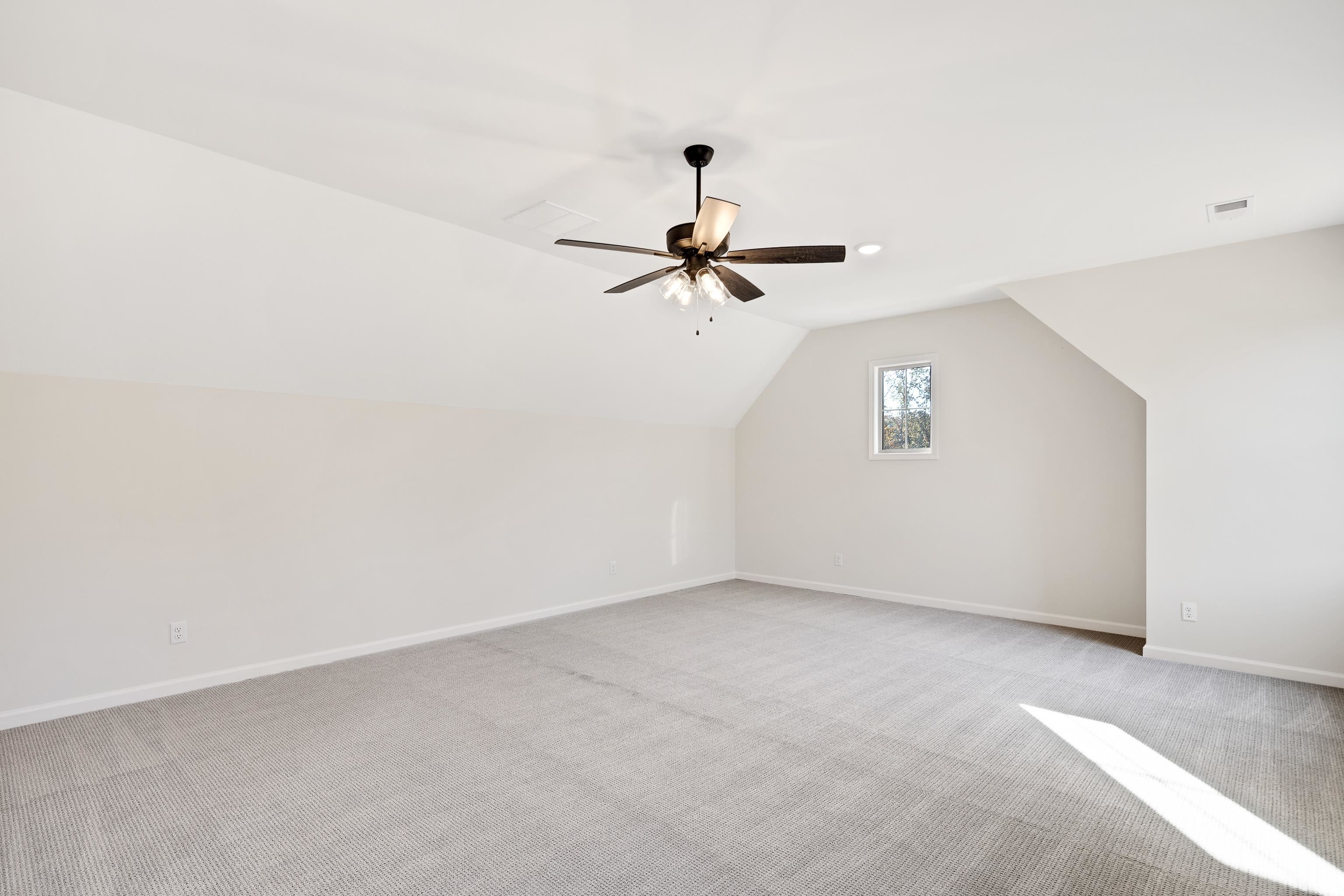 12042 Stromness Cv Property Photo 29