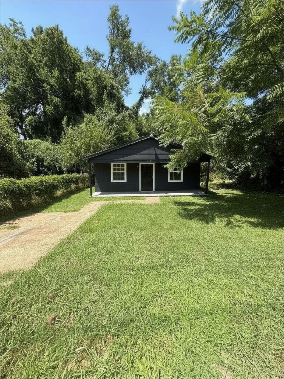 2190 HOWELL AVE Property Photo 1