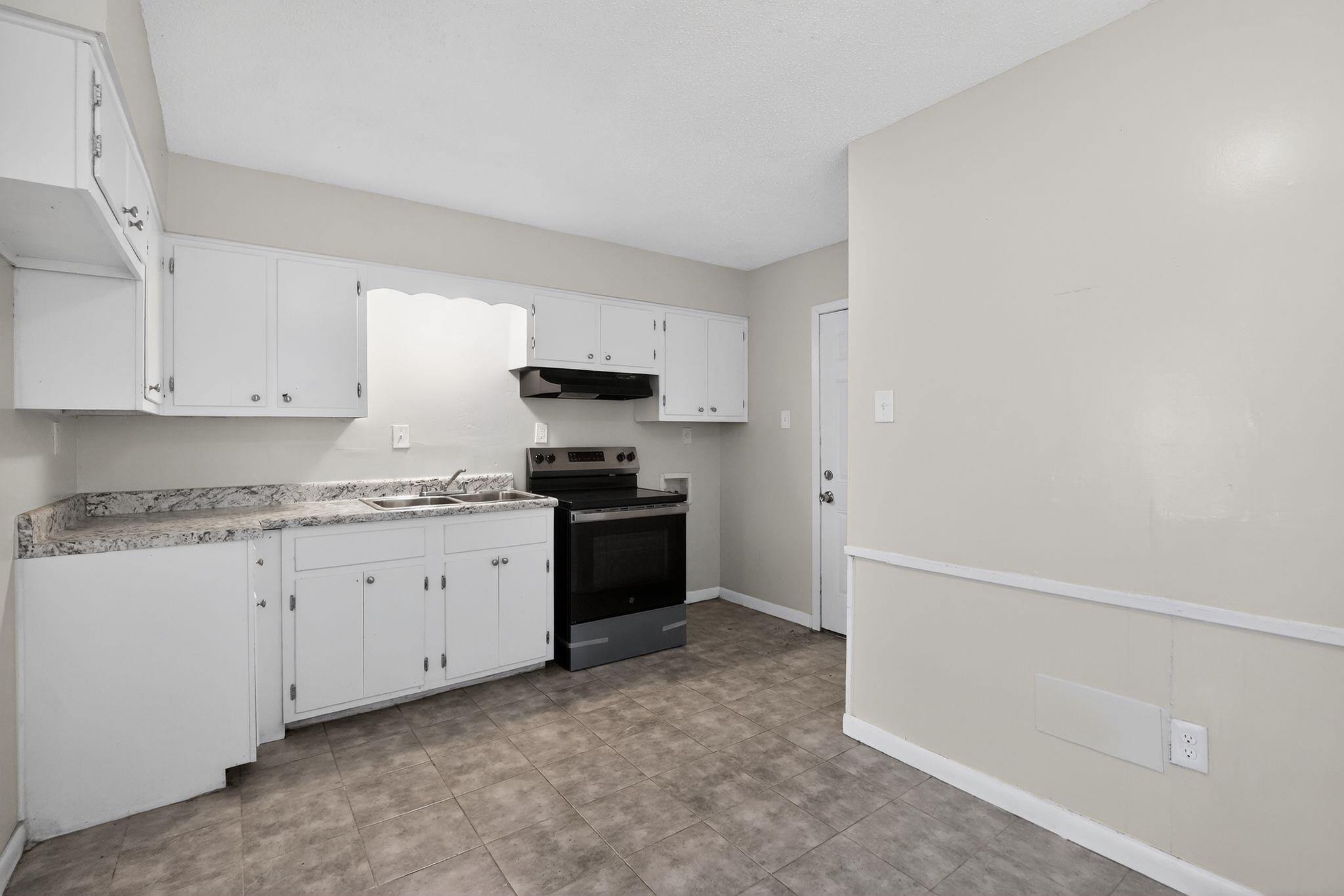 671 Whiteside Cv Property Photo 19