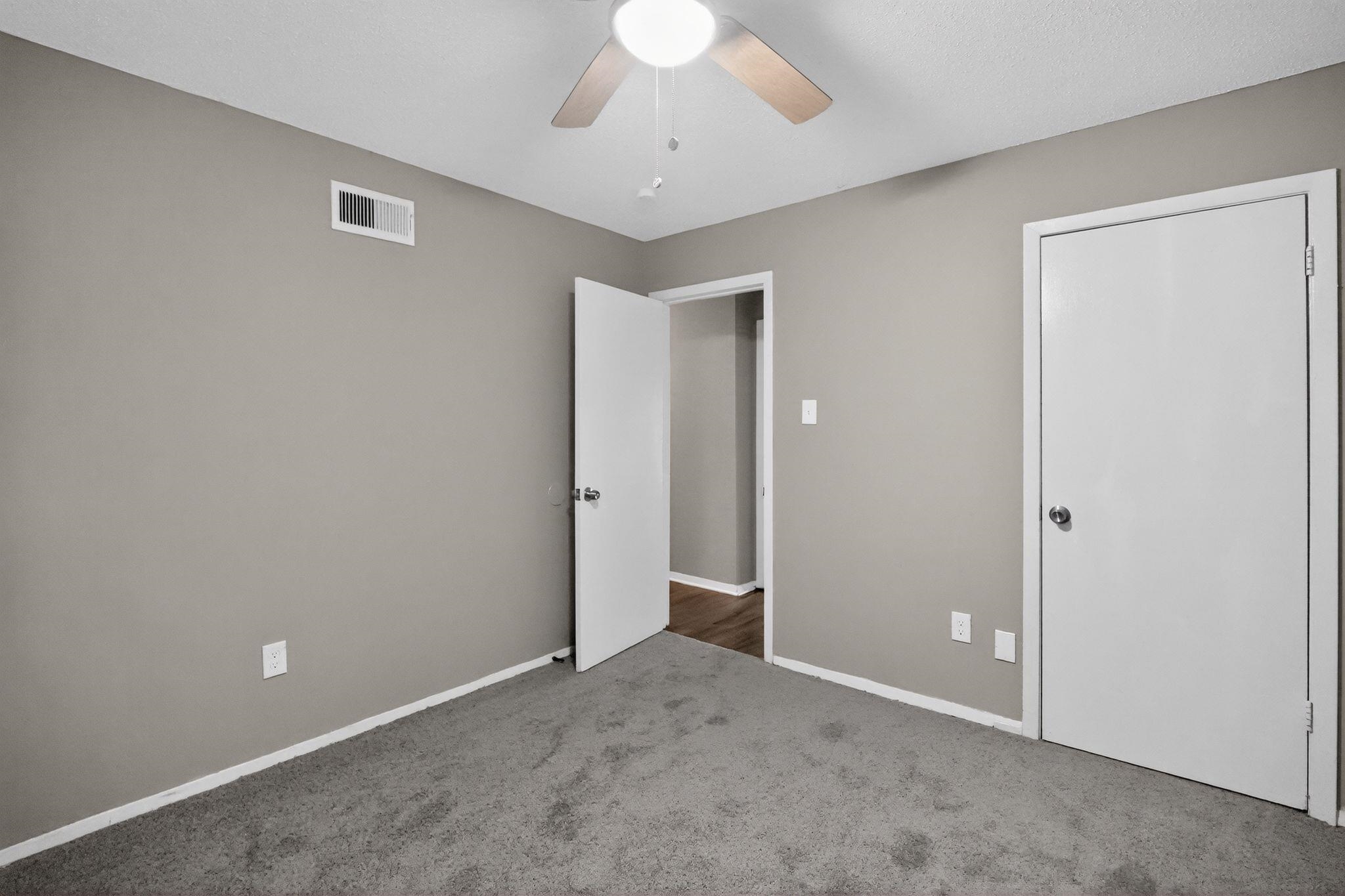 671 Whiteside Cv Property Photo 29