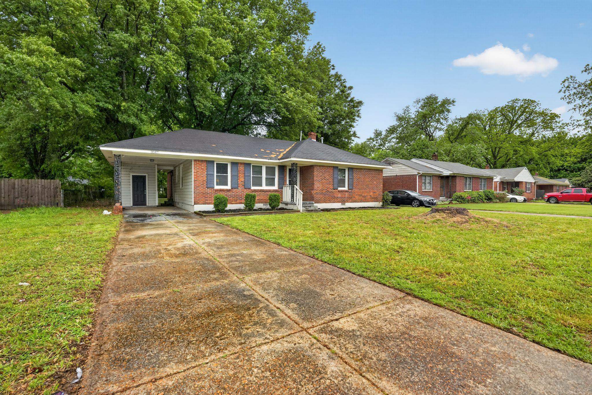 3047 S Edgeware Rd Property Photo 2