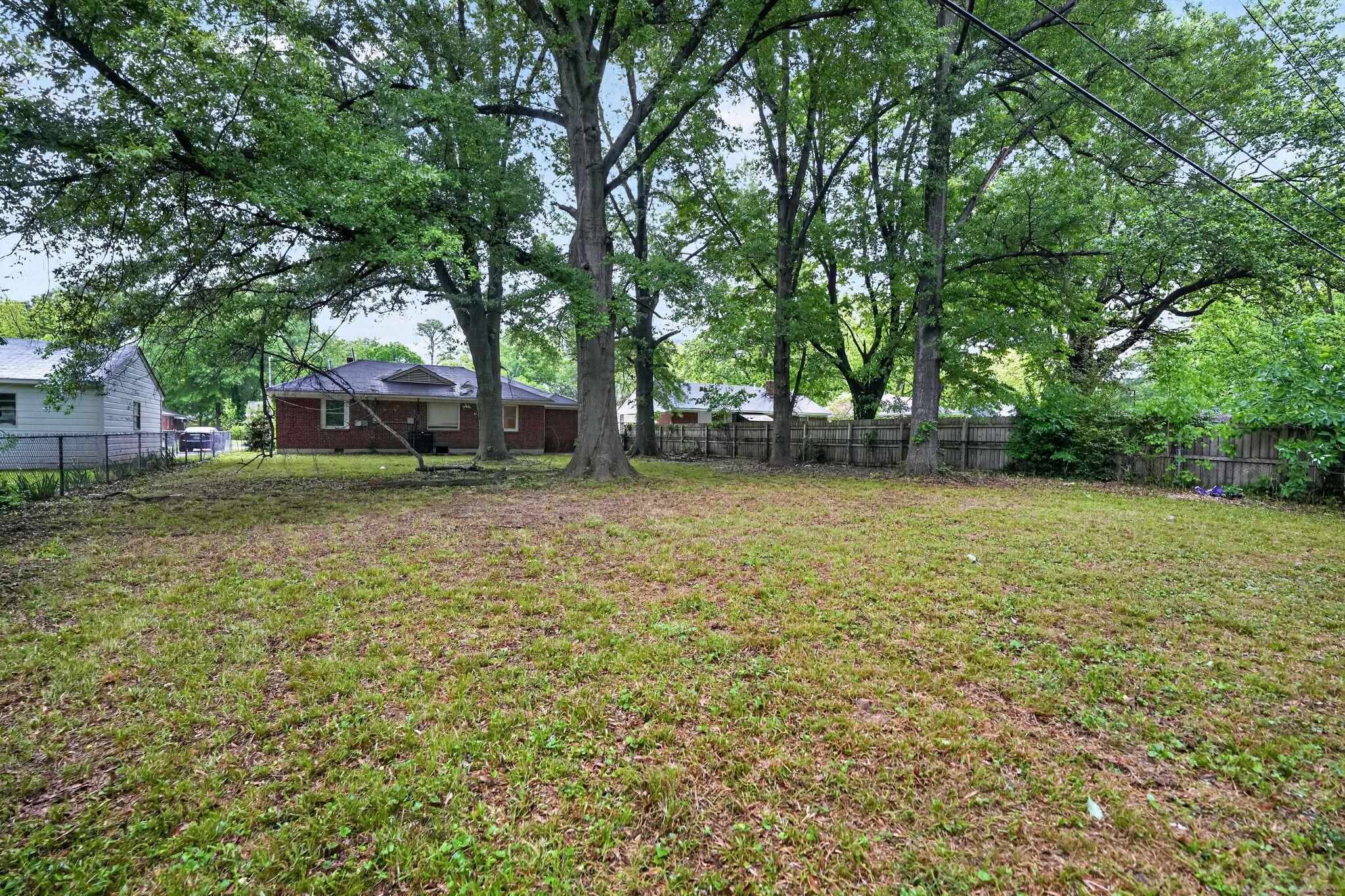 3047 S Edgeware Rd Property Photo 9