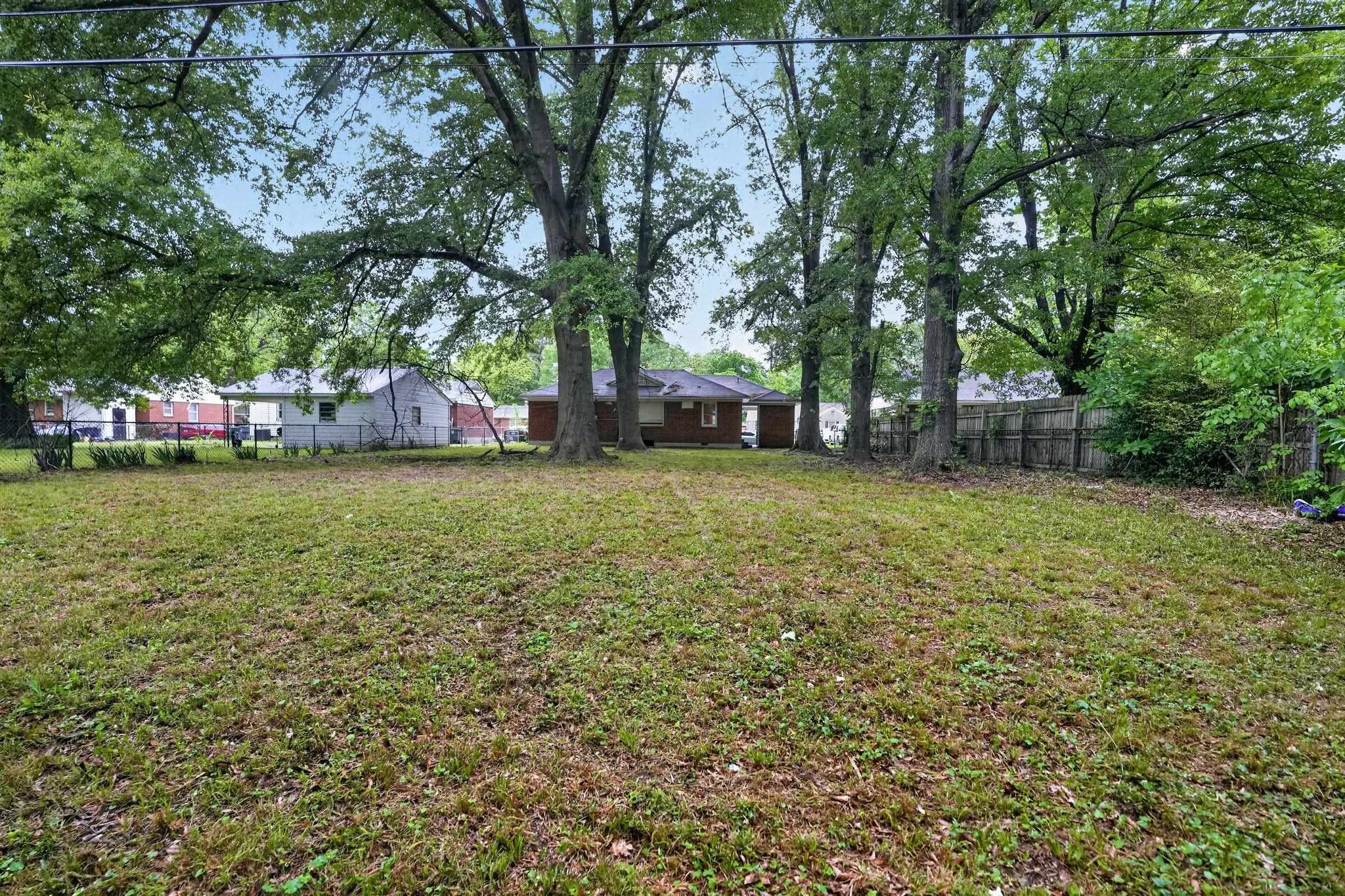 3047 S Edgeware Rd Property Photo 10