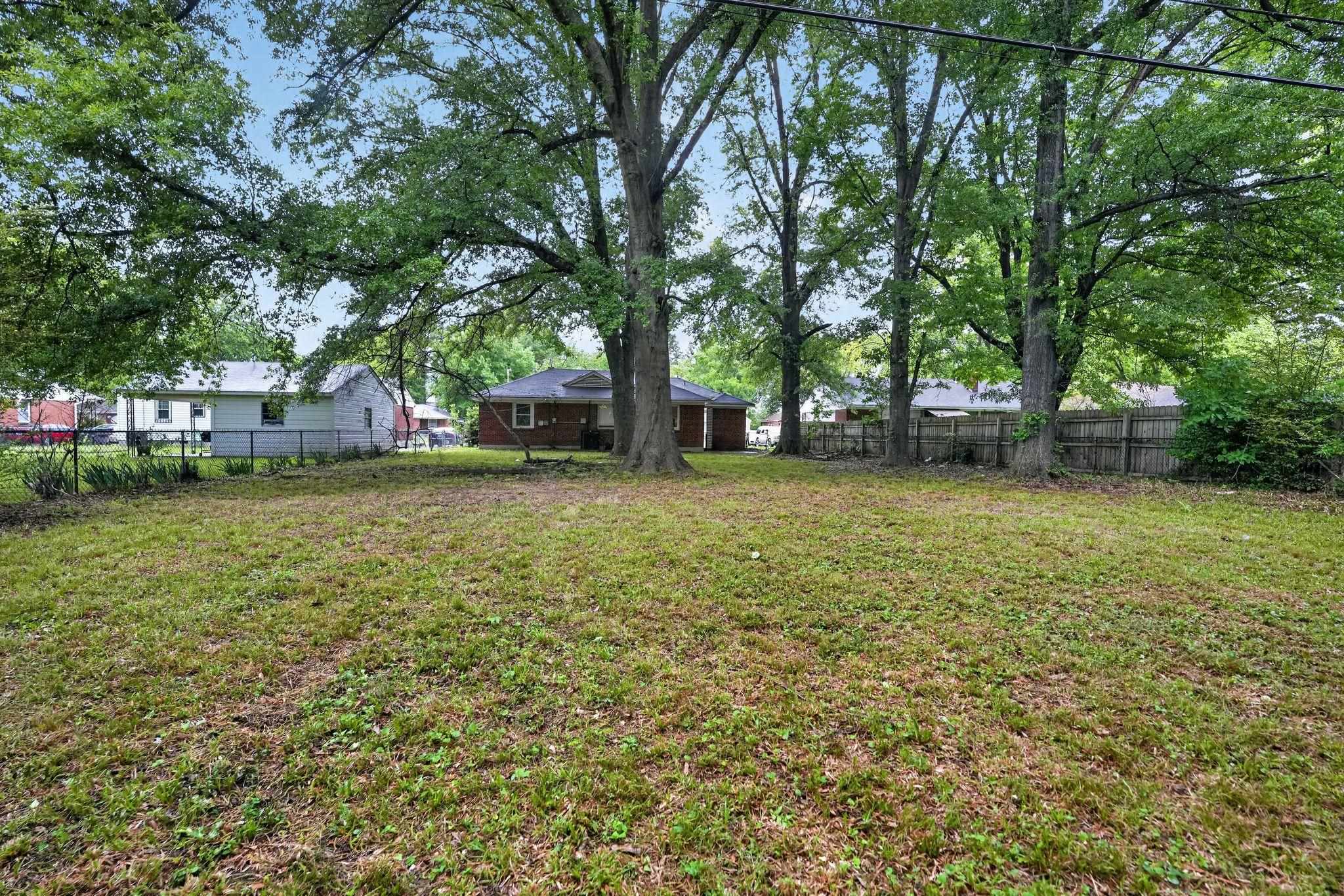 3047 S Edgeware Rd Property Photo 11