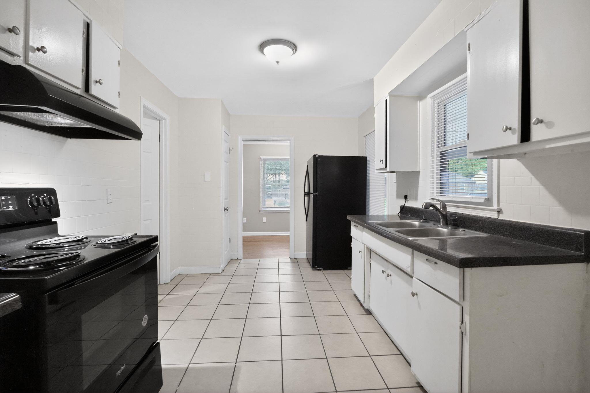 3047 S Edgeware Rd Property Photo 21