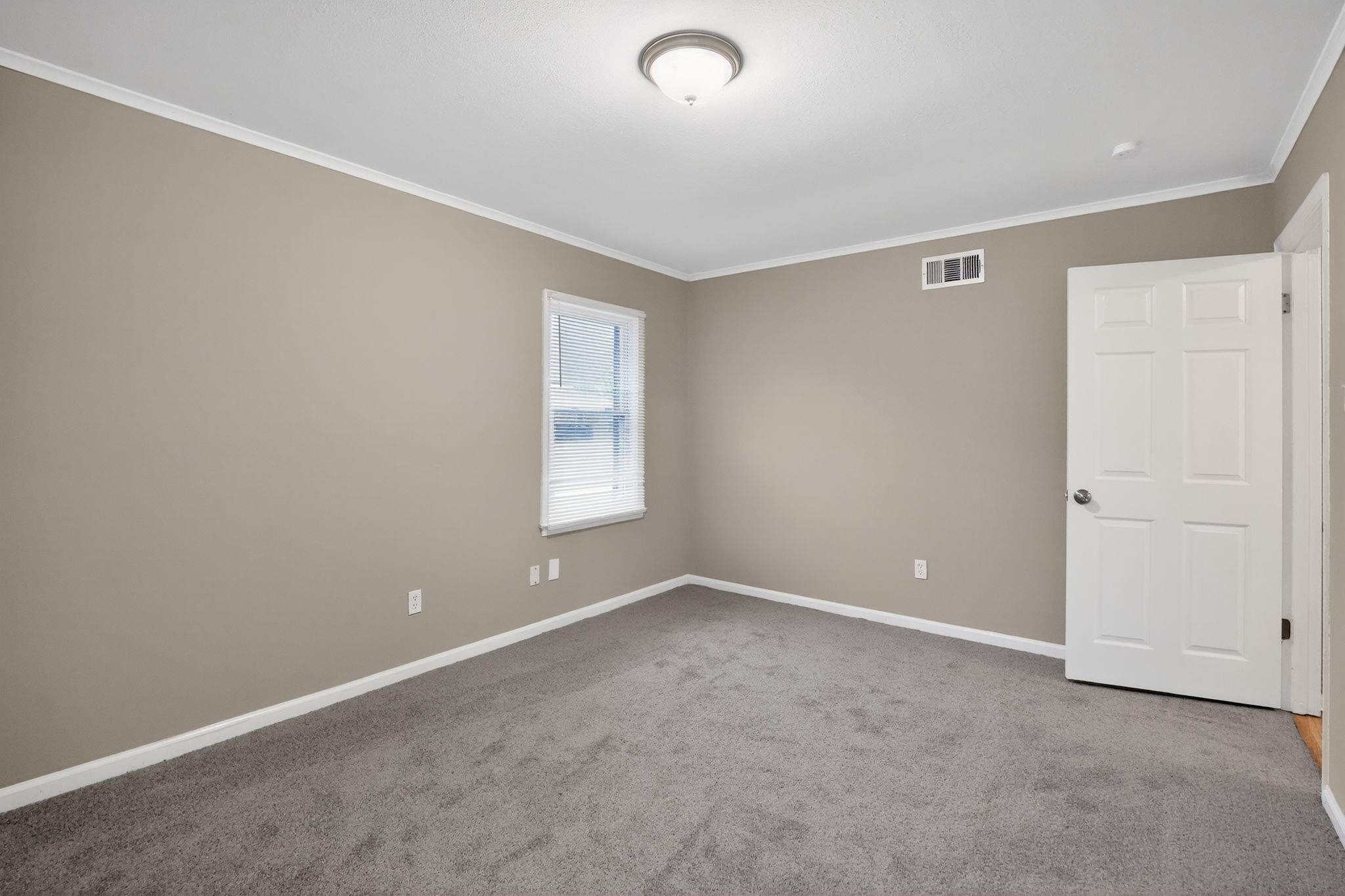 3047 S Edgeware Rd Property Photo 24