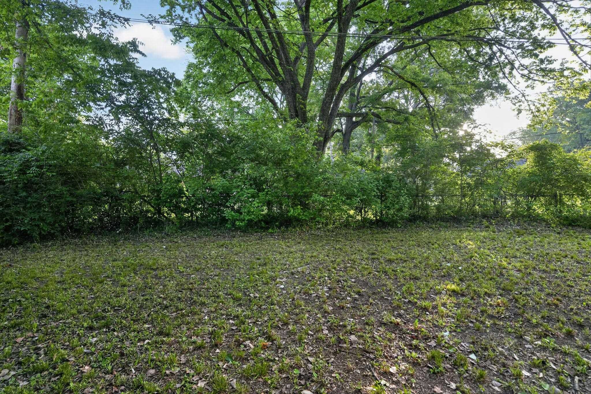 4960 Loch Lomond Dr Property Photo 12
