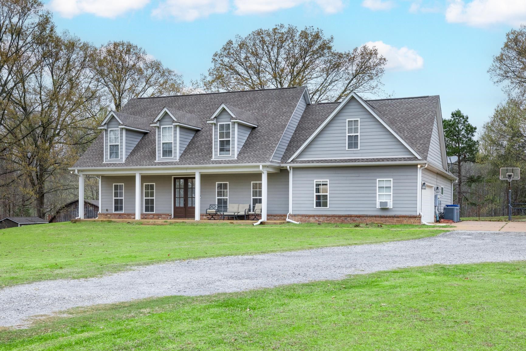 504 Bankston Rd Property Photo 4