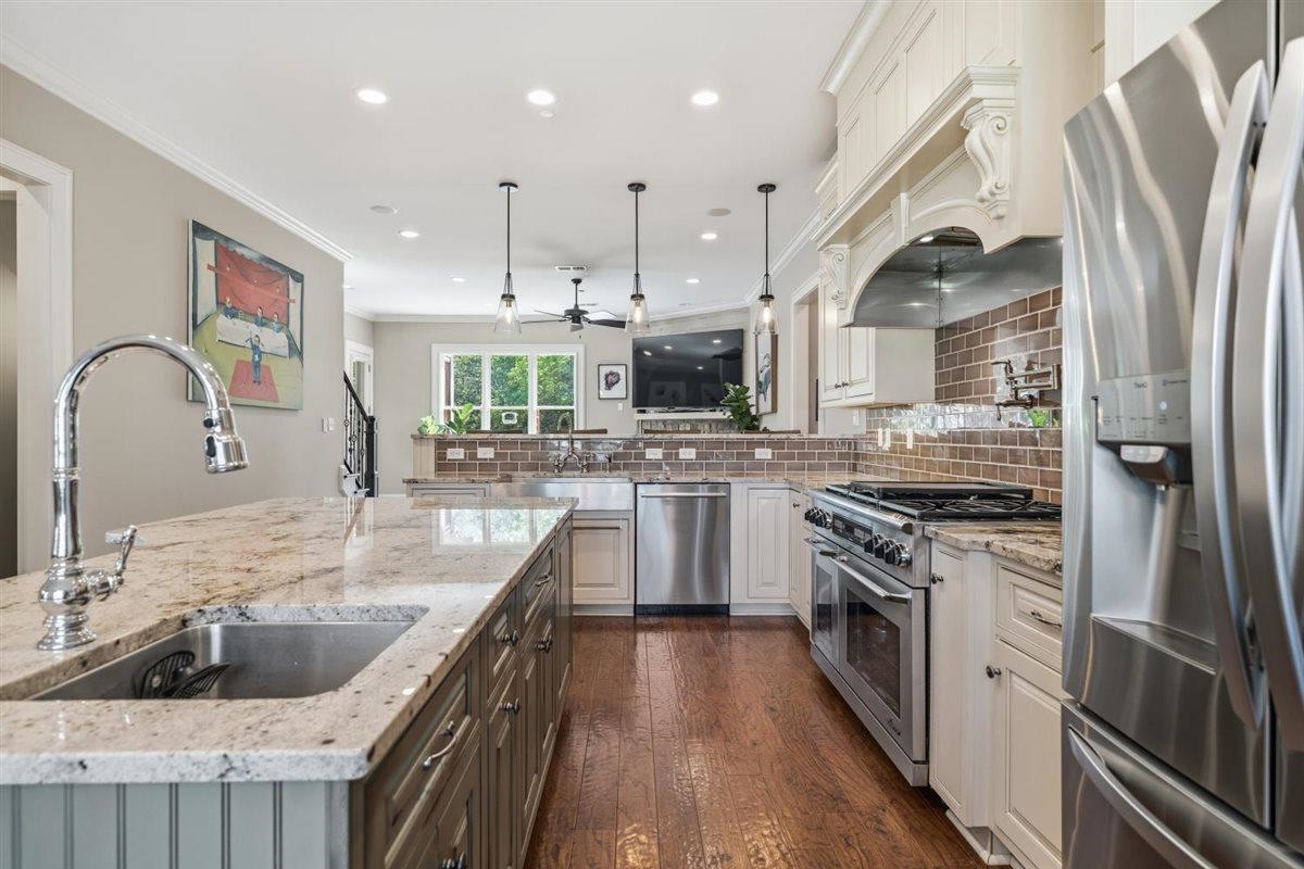 8995 Telluride Cv Property Photo 10