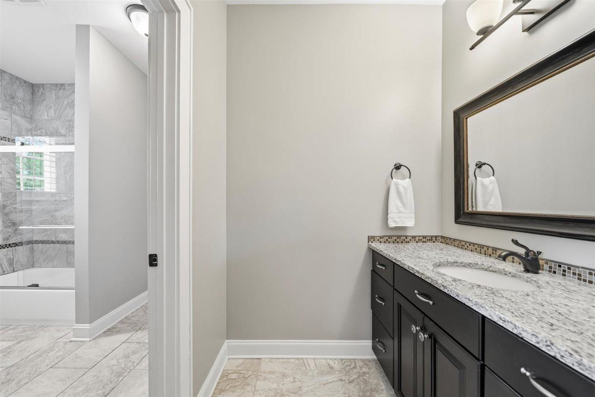 8995 Telluride Cv Property Photo 25