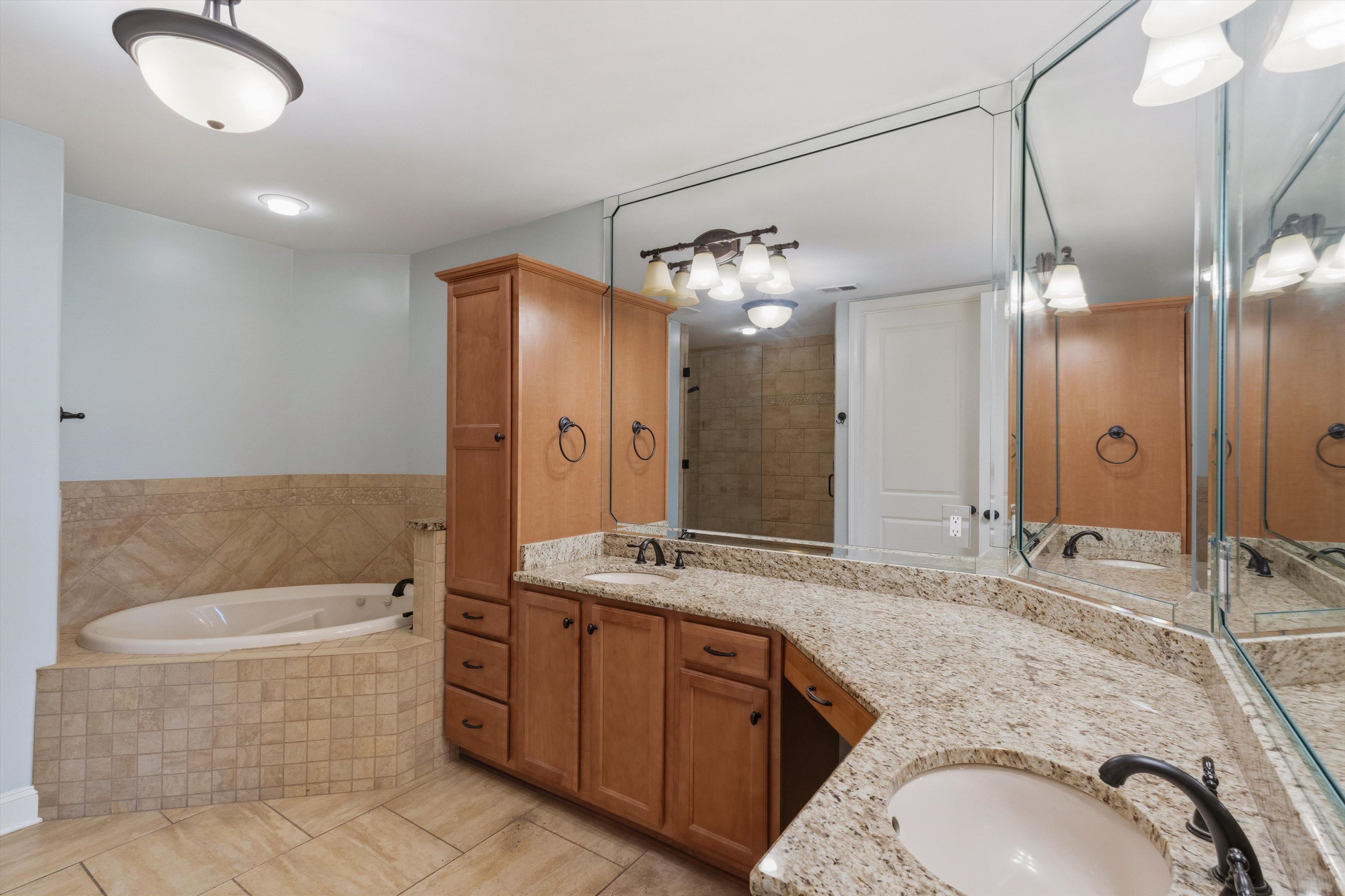 65 E Pontotoc Ave 101 Property Photo 17
