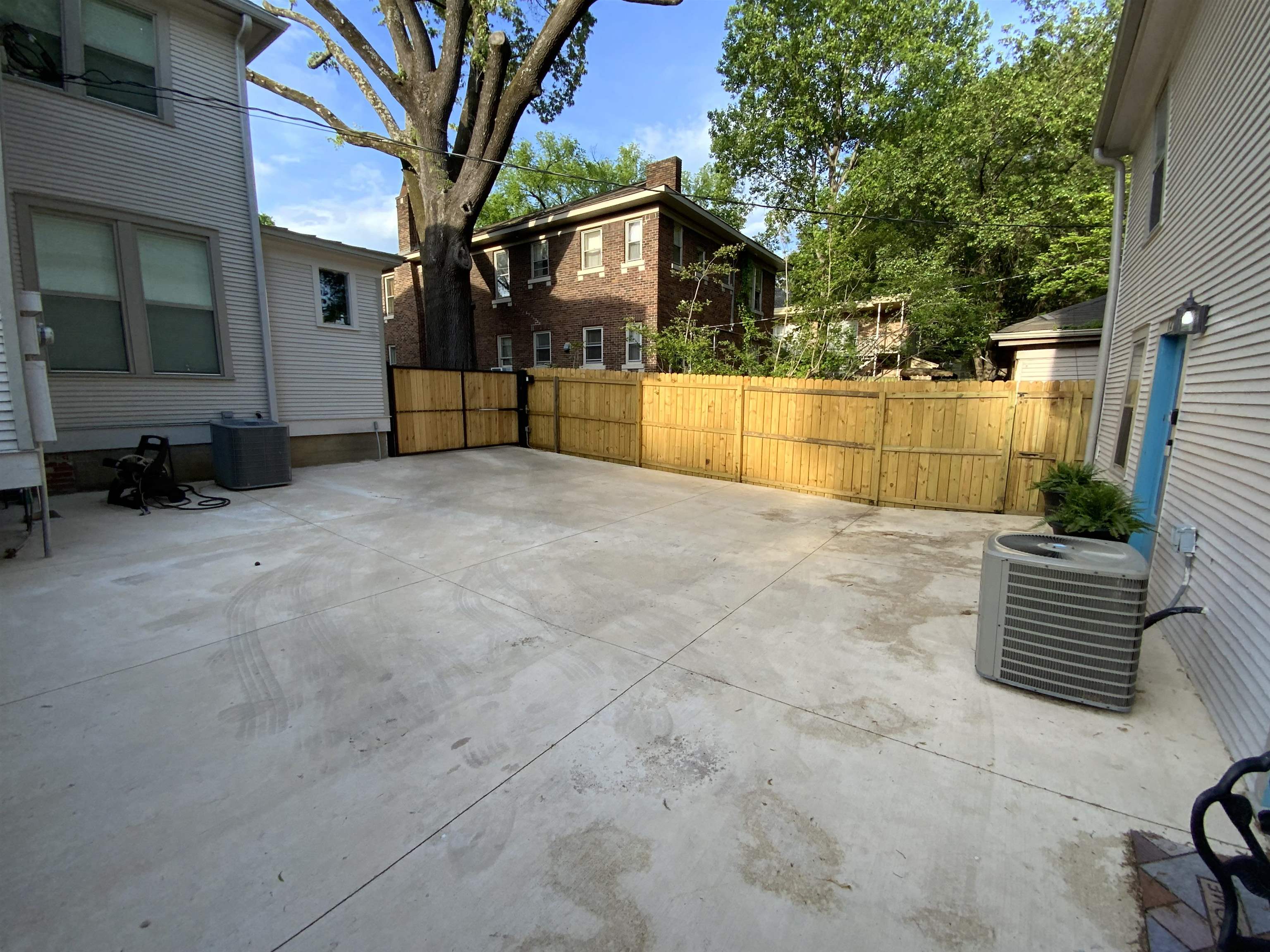 1295 Vinton Ave Property Photo 32
