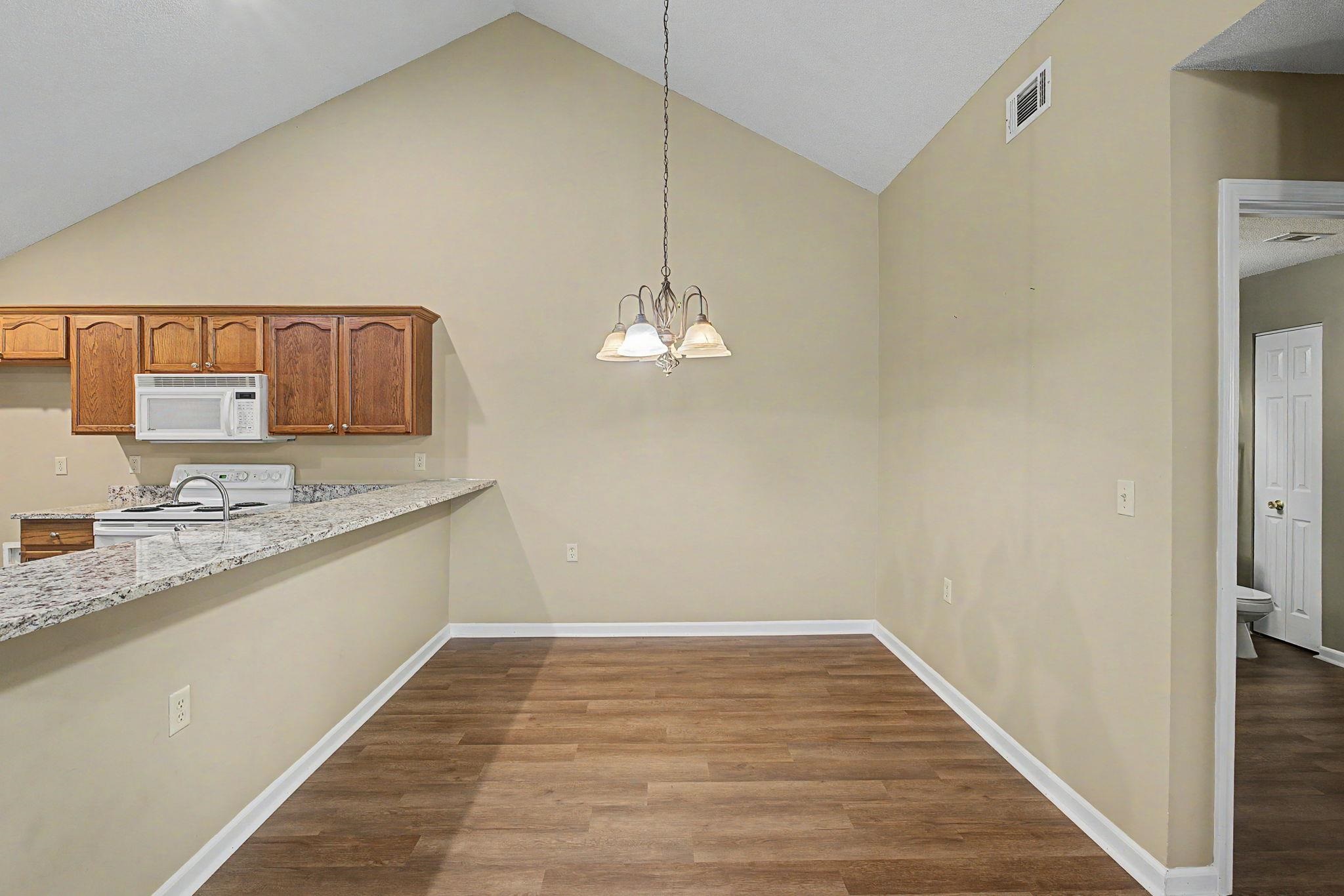 269 Oak Club Ln 10 Property Photo 14