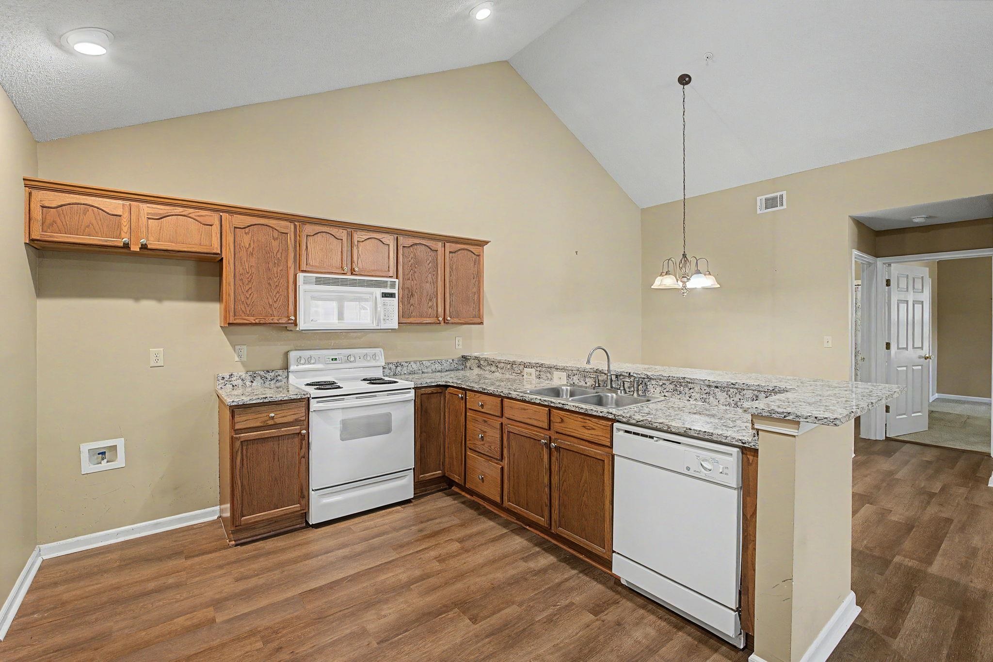 269 Oak Club Ln 10 Property Photo 16