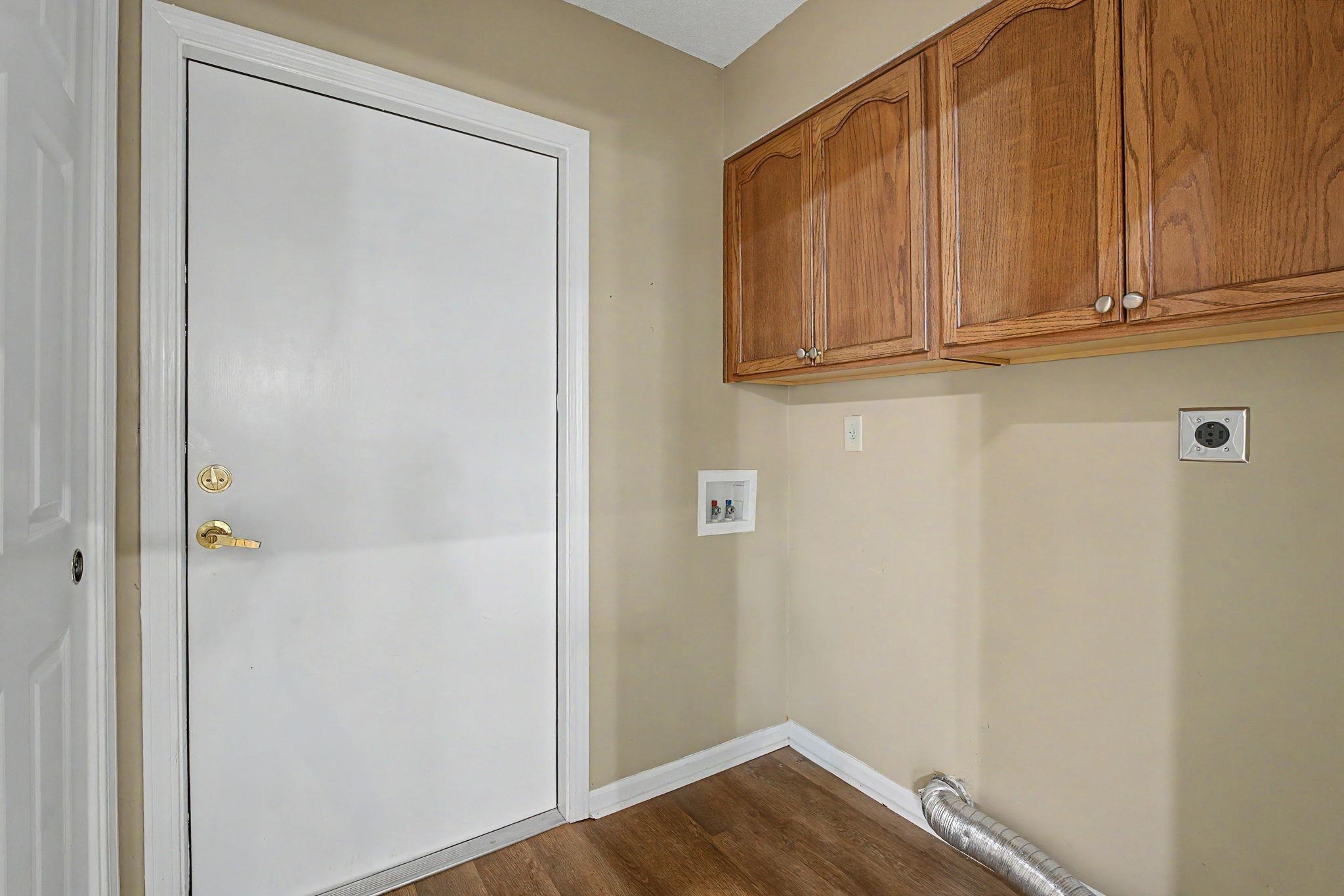 269 Oak Club Ln 10 Property Photo 18