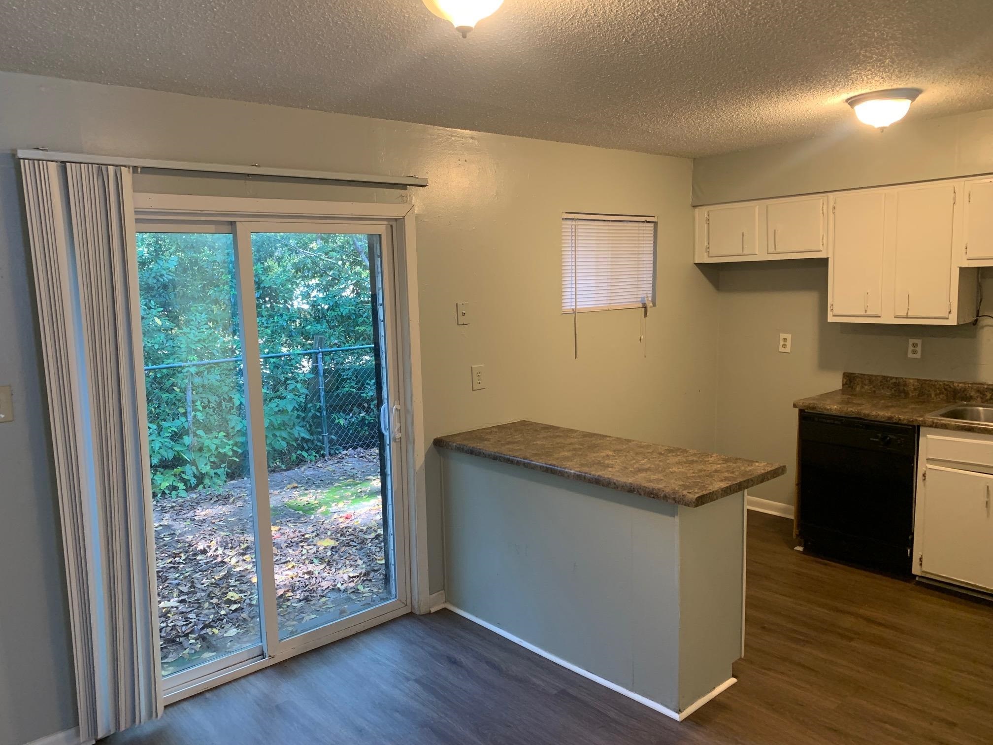675 Miles Dr 677 Property Photo 8