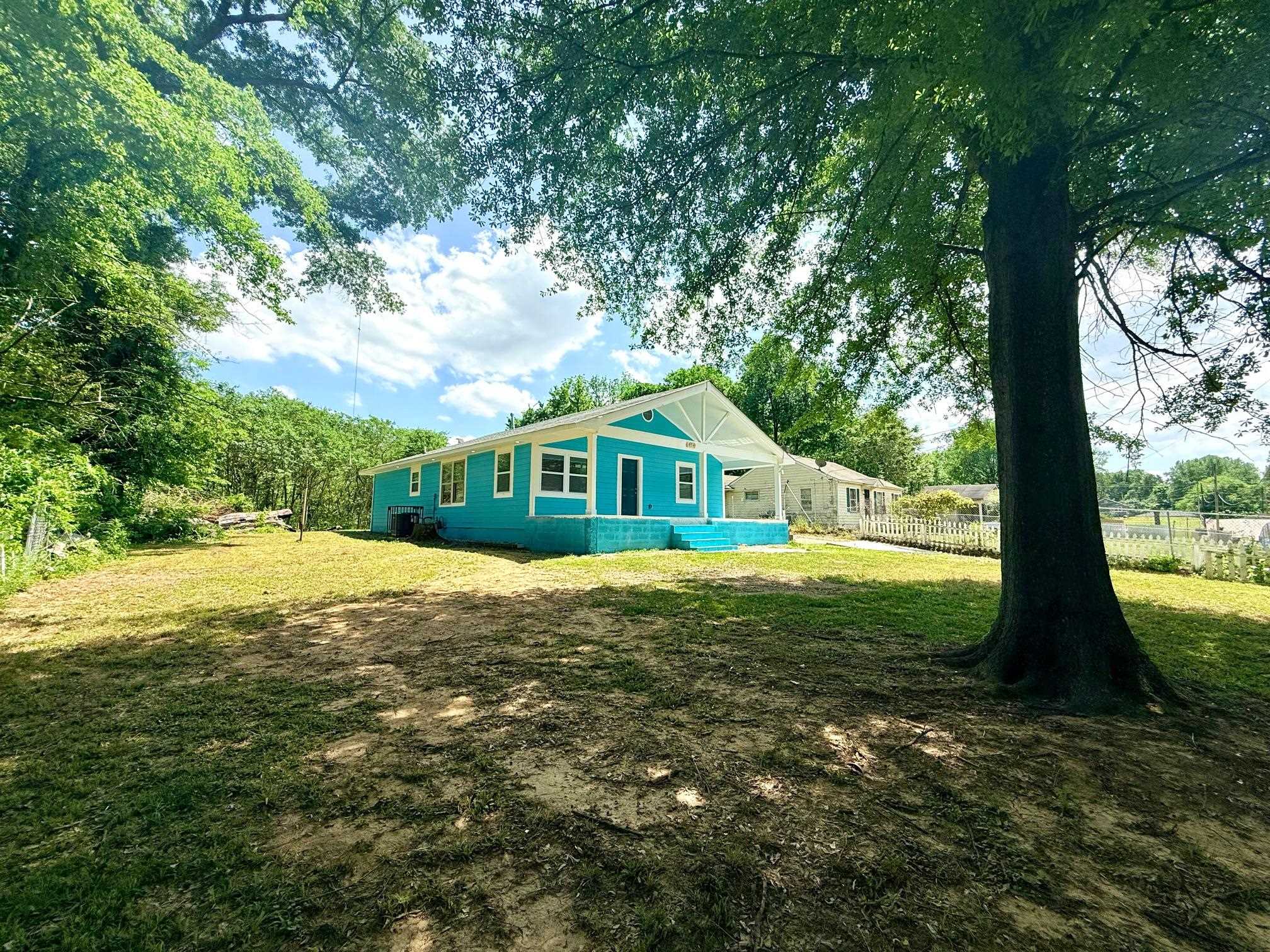 3054 Lotus Rd Property Photo 4
