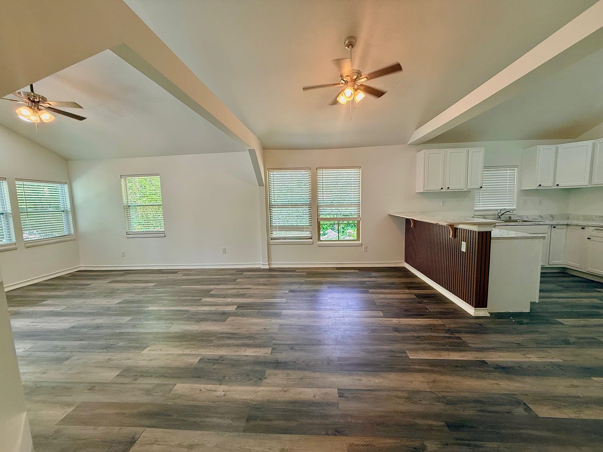 3054 Lotus Rd Property Photo 5