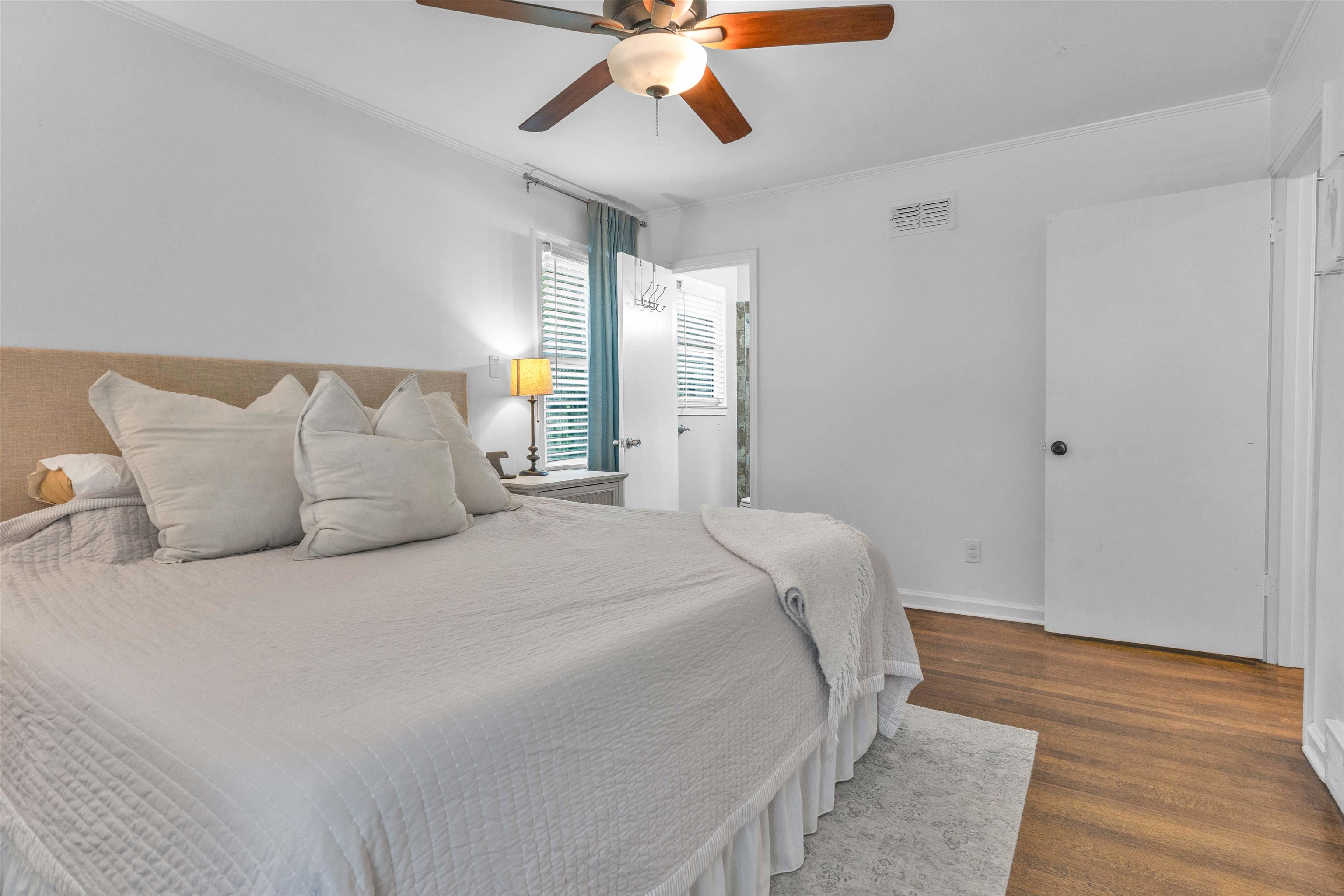 5021 Normandy Ln Property Photo 13
