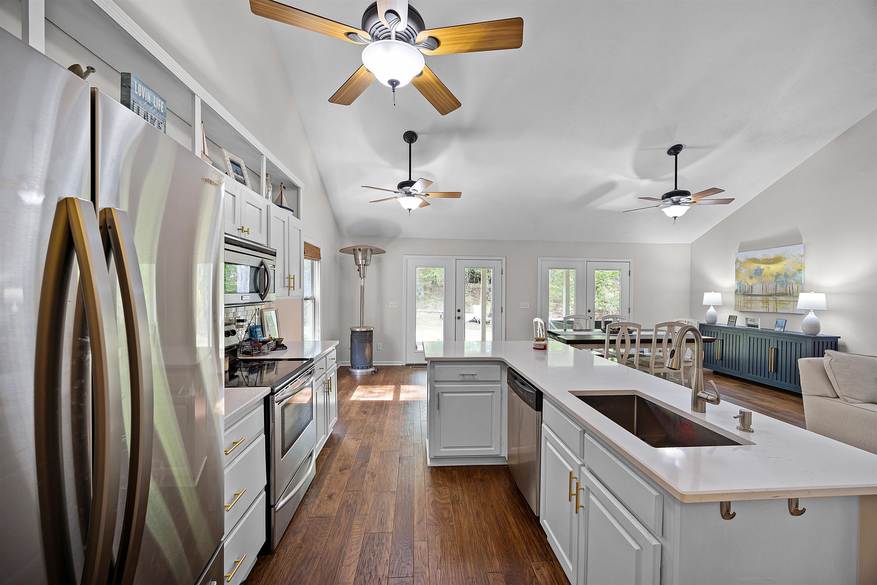 100 Masters Ct Property Photo 18