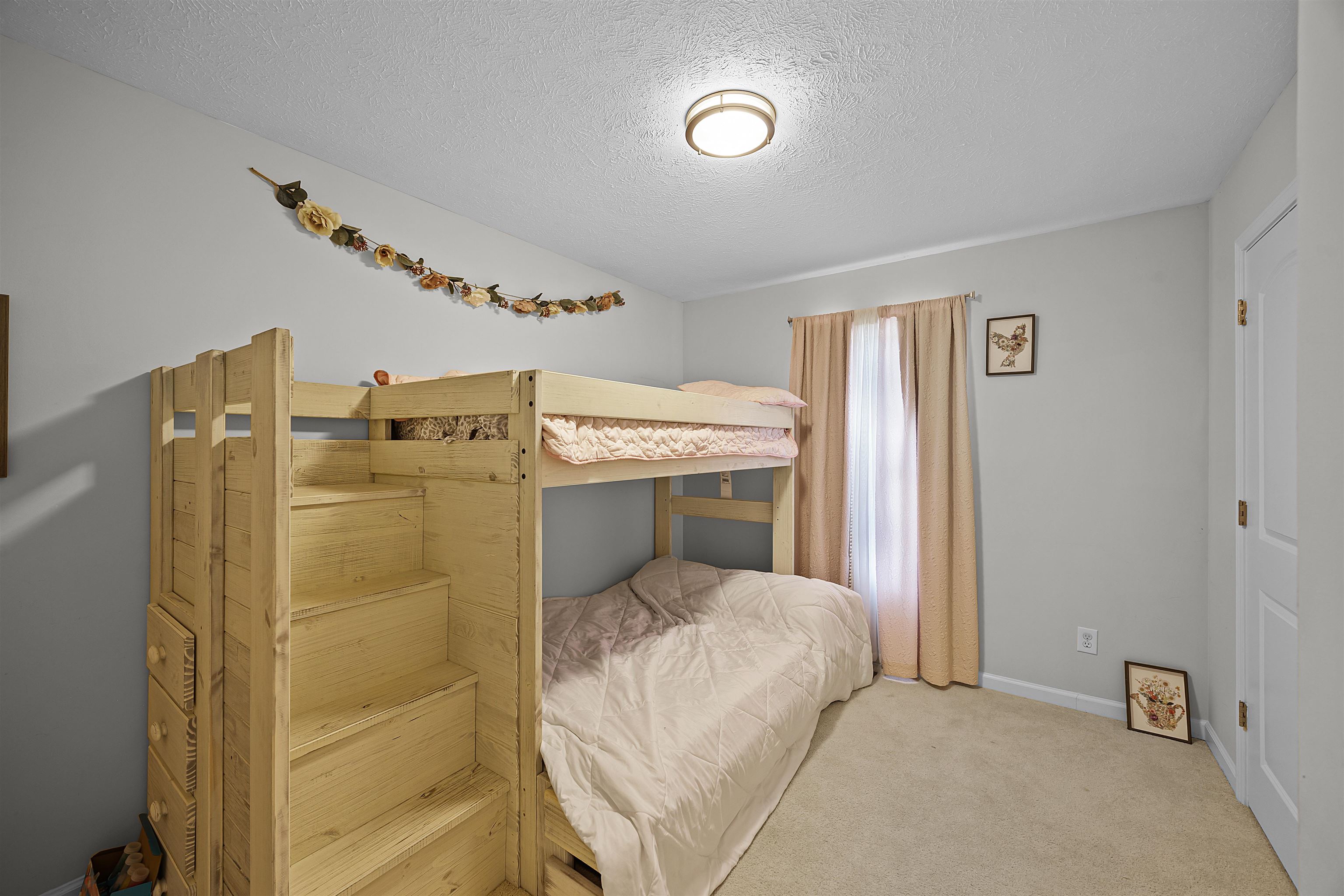 100 Masters Ct Property Photo 26