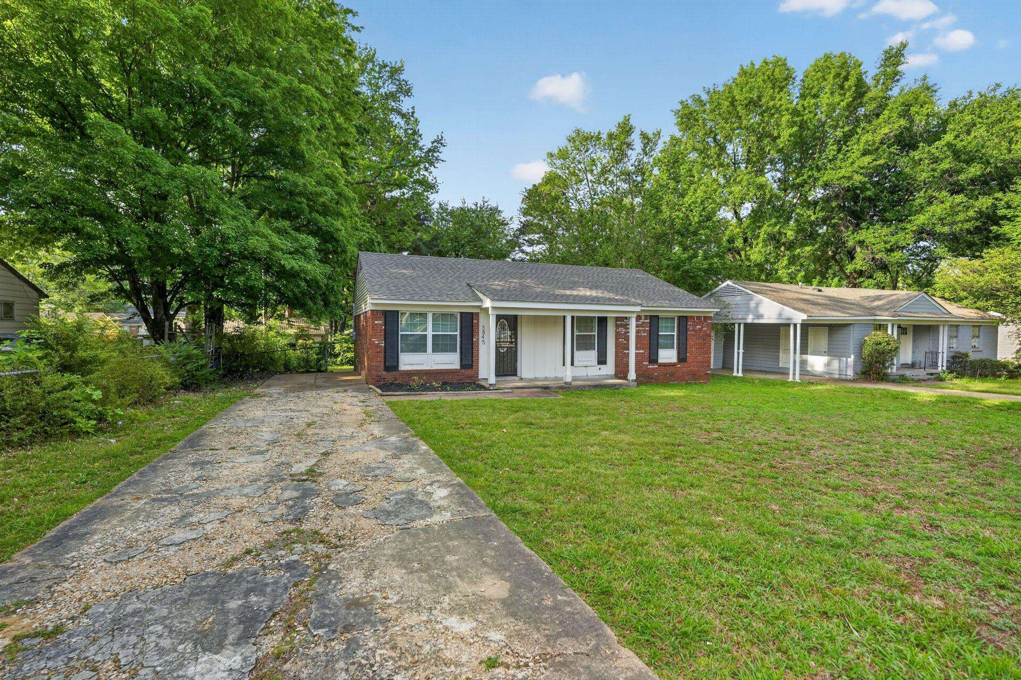 3845 Tessland Rd Property Photo 2