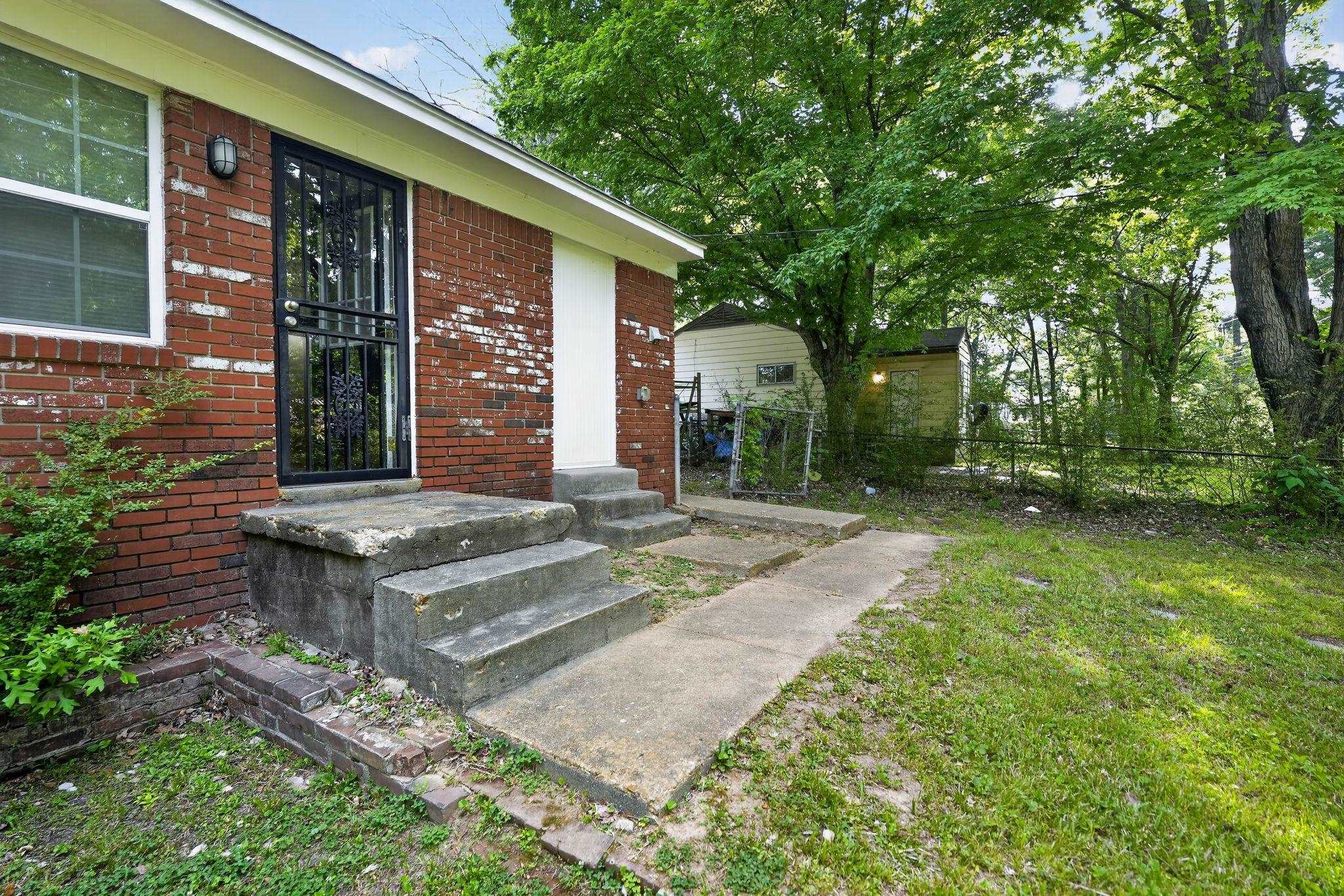 3845 Tessland Rd Property Photo 4