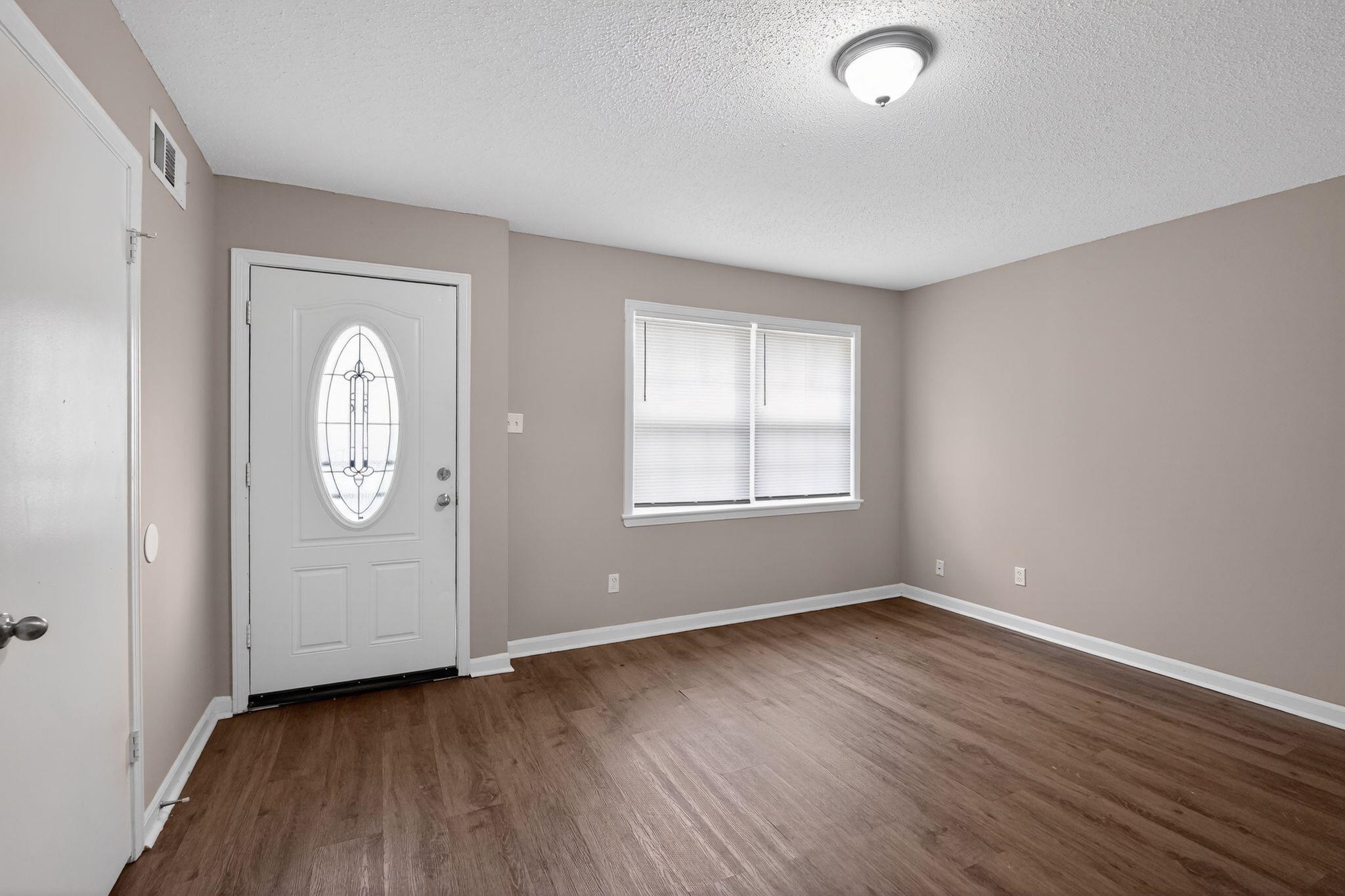 3845 Tessland Rd Property Photo 6