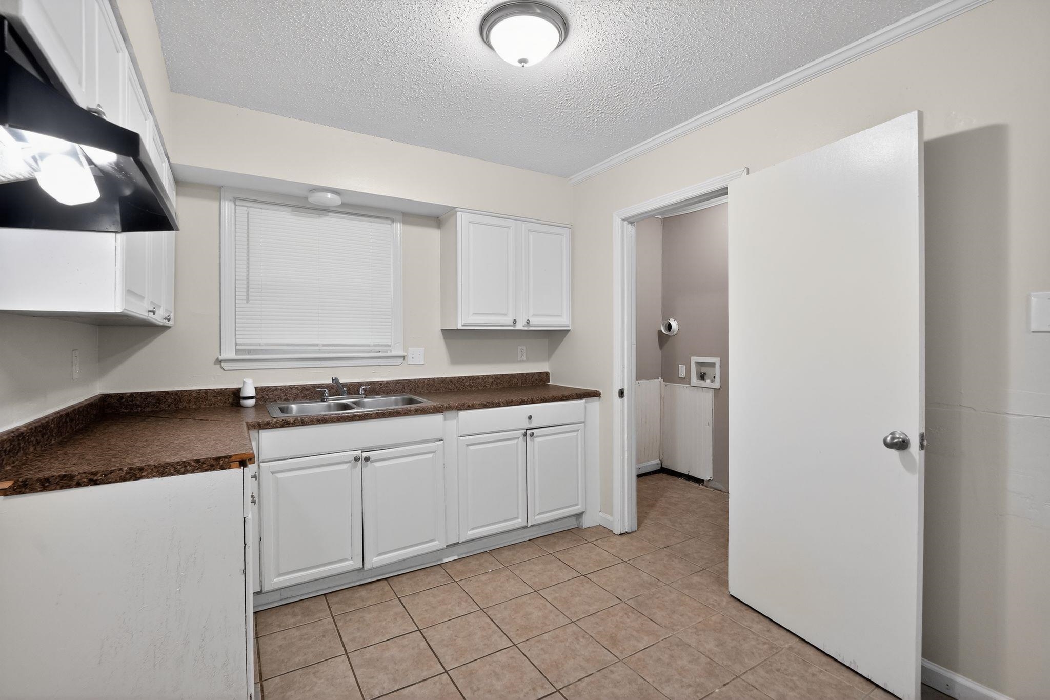 3845 Tessland Rd Property Photo 13