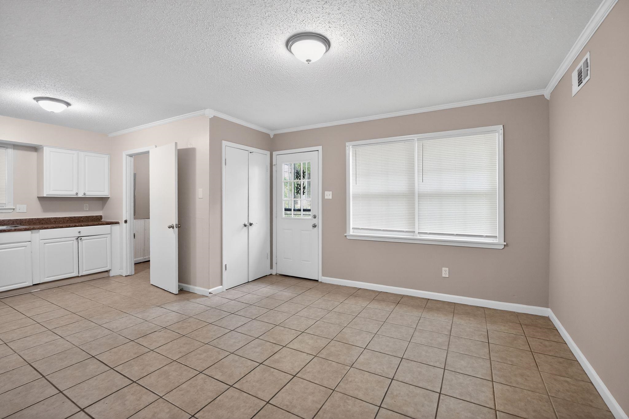 3845 Tessland Rd Property Photo 14