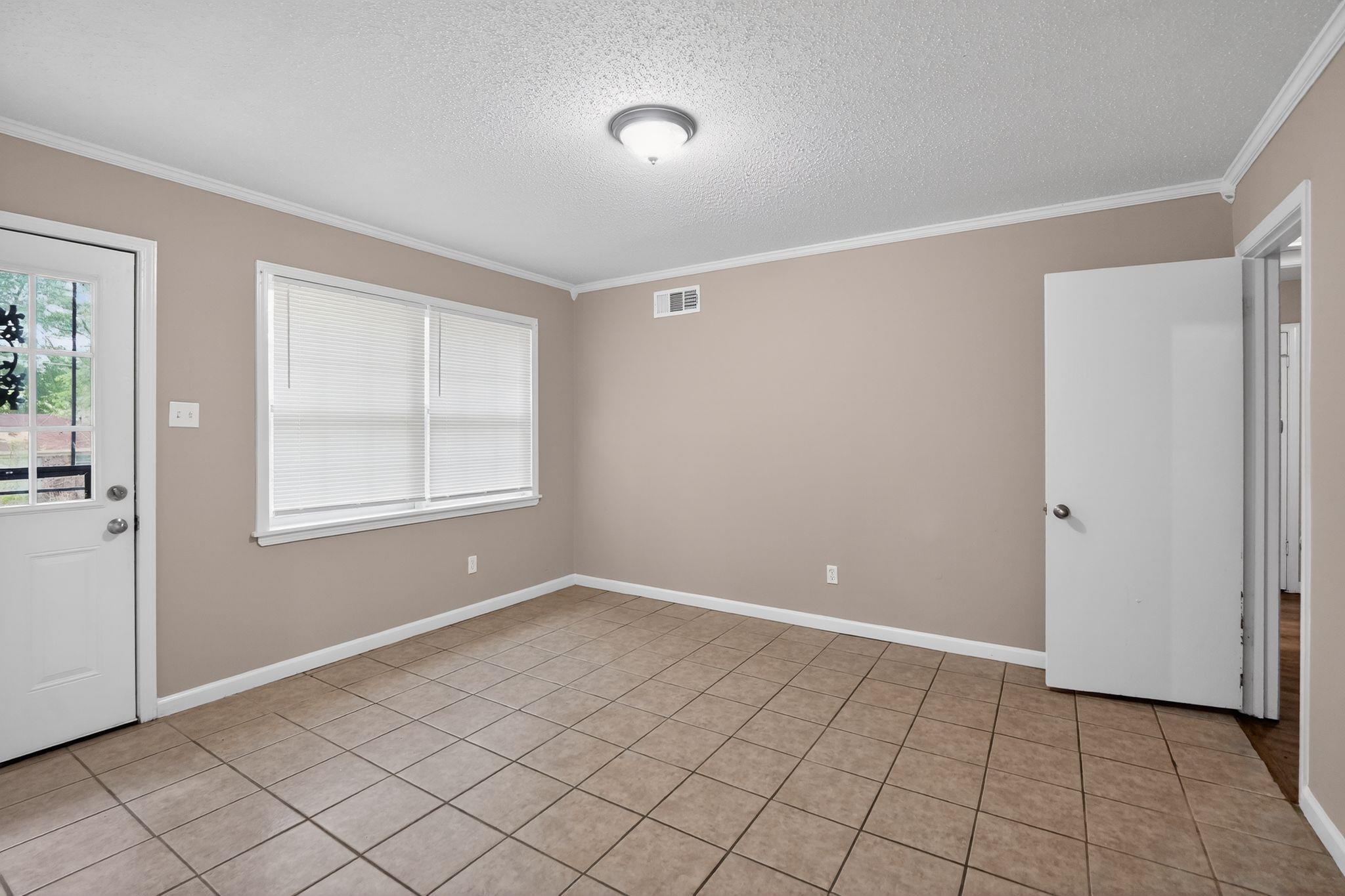3845 Tessland Rd Property Photo 16