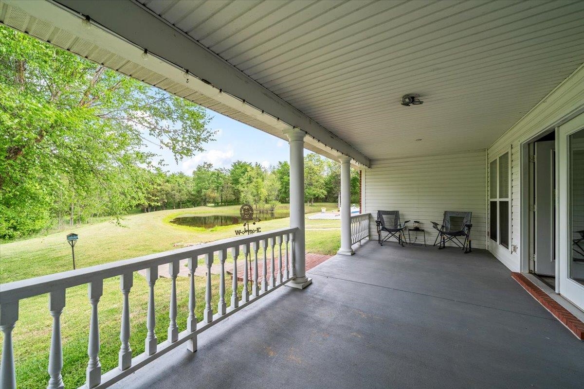 105 Wilson Ln Property Photo 35